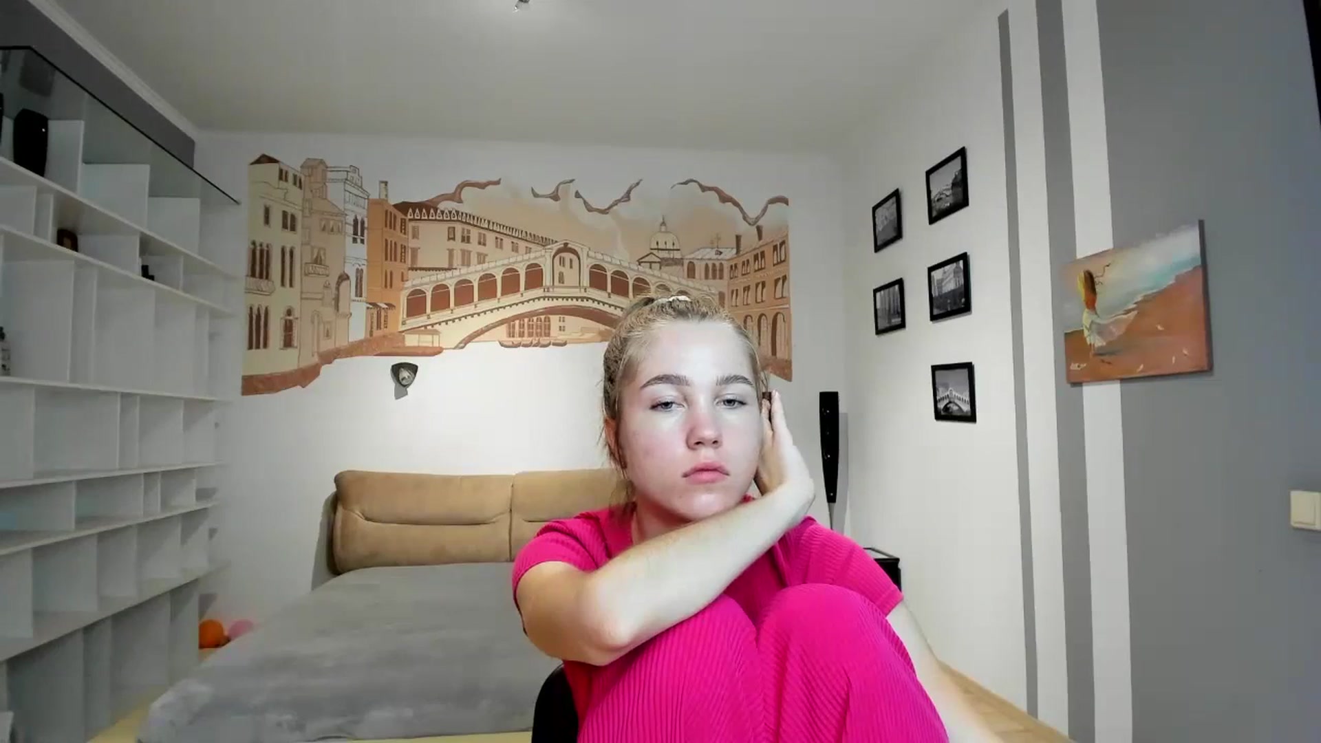 Gallery image thumbnail from KateGordon's myfreecams stream on, 08/30/2023, 07:49 image 8 of 20
