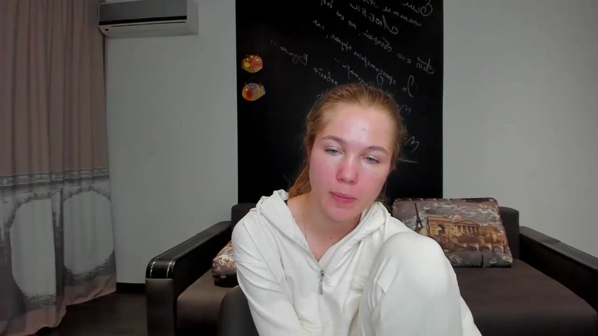 Gallery image thumbnail from KateGordon's myfreecams stream on, 09/08/2023, 10:41 image 15 of 20