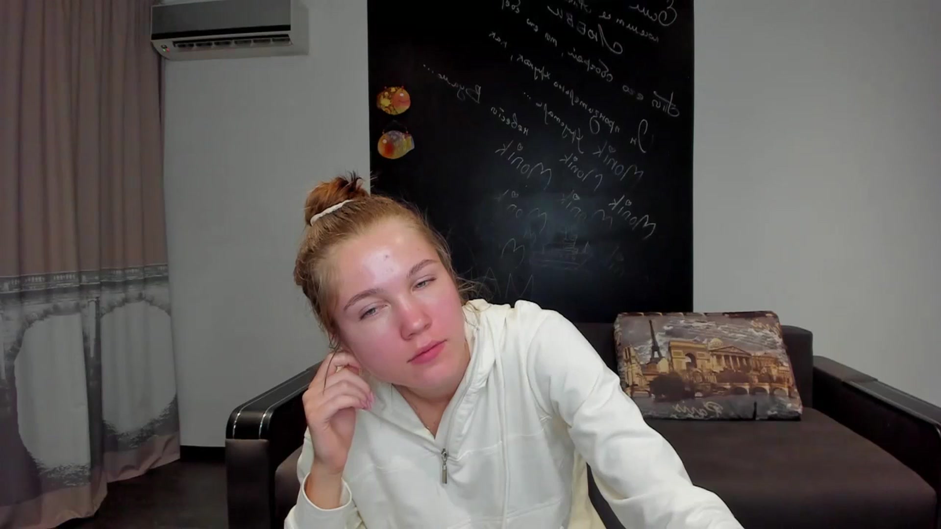 Gallery image thumbnail from KateGordon's myfreecams stream on, 09/08/2023, 12:49 image 14 of 20