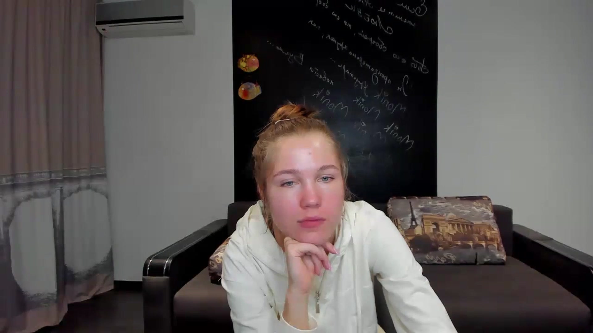 Gallery image thumbnail from KateGordon's myfreecams stream on, 09/08/2023, 13:59 image 6 of 20