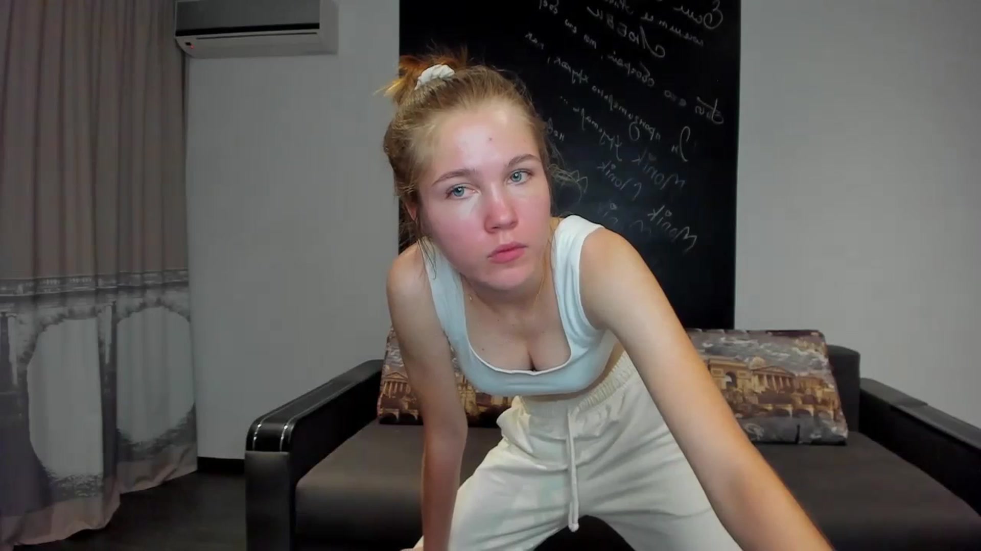 Gallery image thumbnail from KateGordon's myfreecams stream on, 09/08/2023, 16:42 image 13 of 20