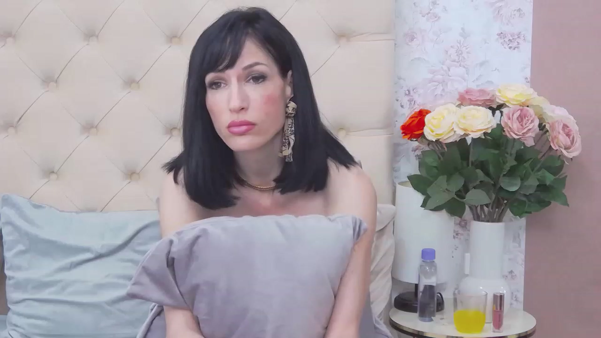 Gallery image thumbnail from KateJannet's myfreecams stream on, 05/15/2023, 03:27 image 3 of 20