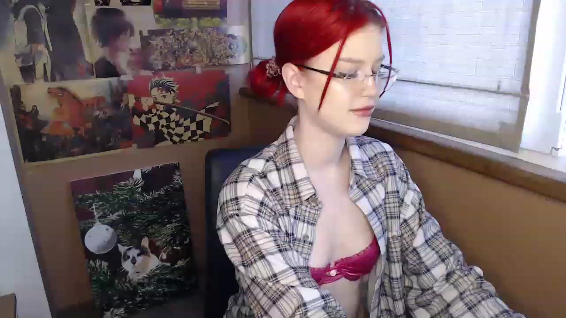 Gallery image thumbnail from KateKoss's myfreecams stream on, 12/07/2022, 10:20 image 7 of 20