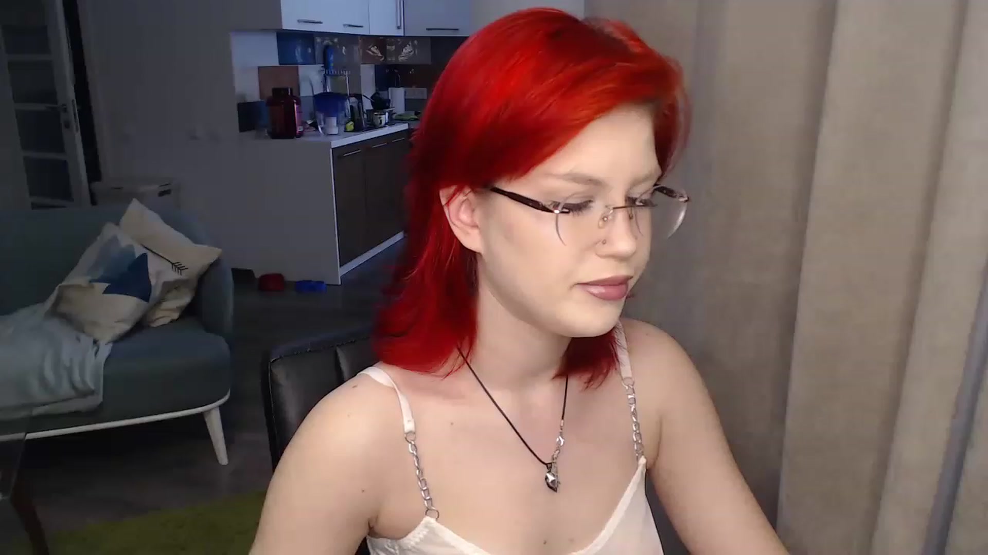 Gallery image thumbnail from KateKoss's myfreecams stream on, 12/19/2022, 09:51 image 10 of 20