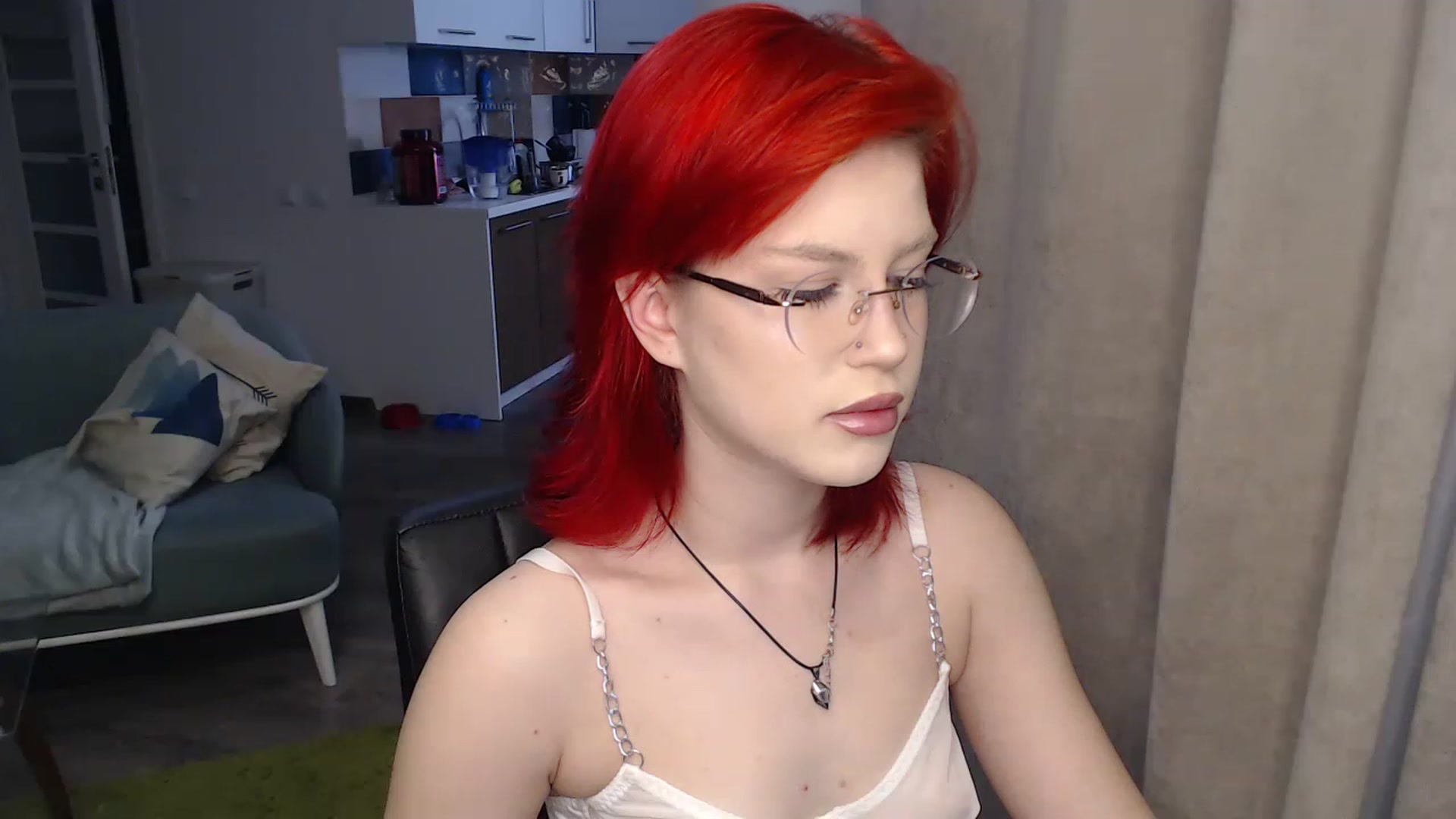 Gallery image thumbnail from KateKoss's myfreecams stream on, 12/19/2022, 09:51 image 9 of 20