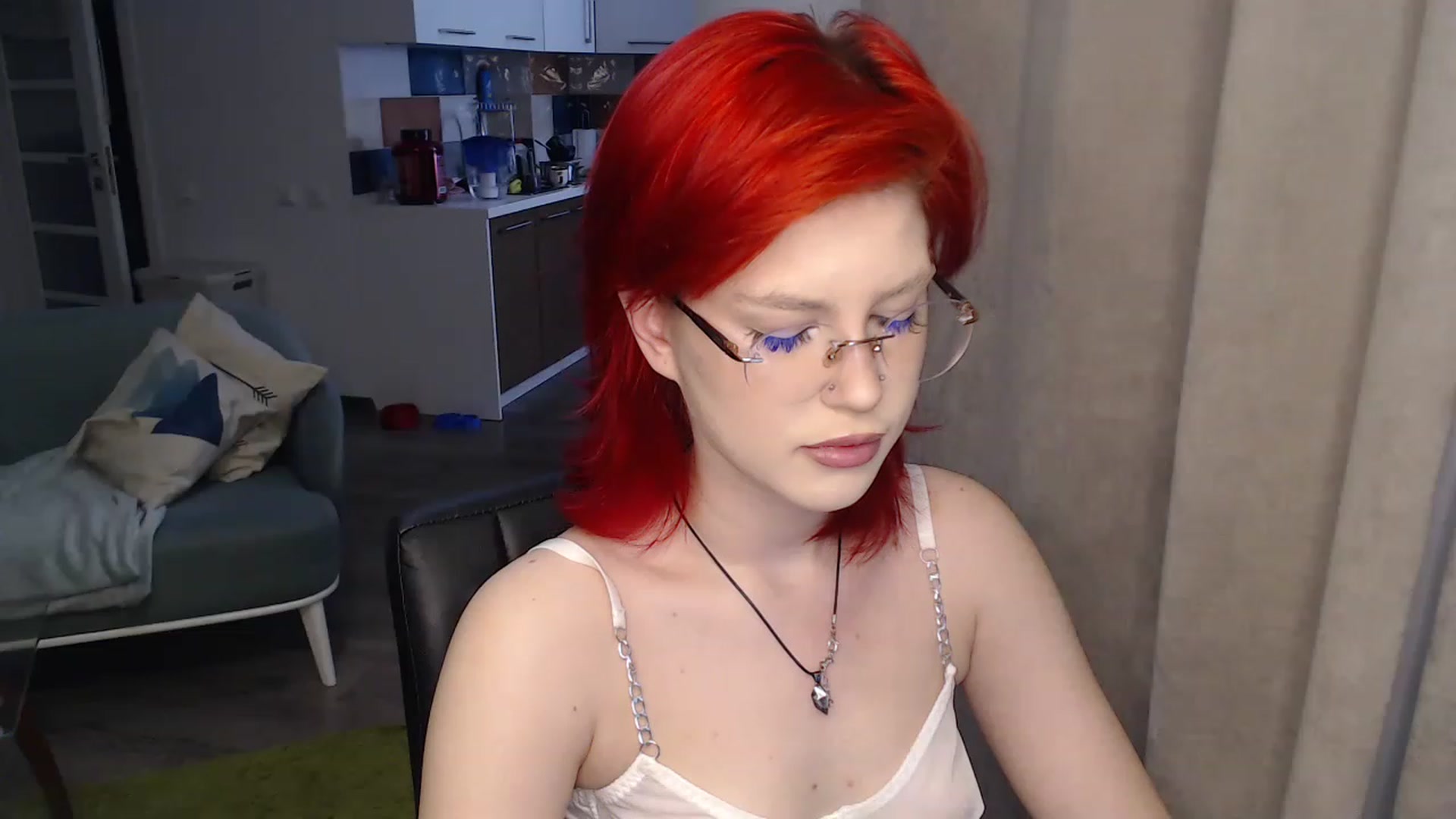 Gallery image thumbnail from KateKoss's myfreecams stream on, 12/19/2022, 09:51 image 11 of 20