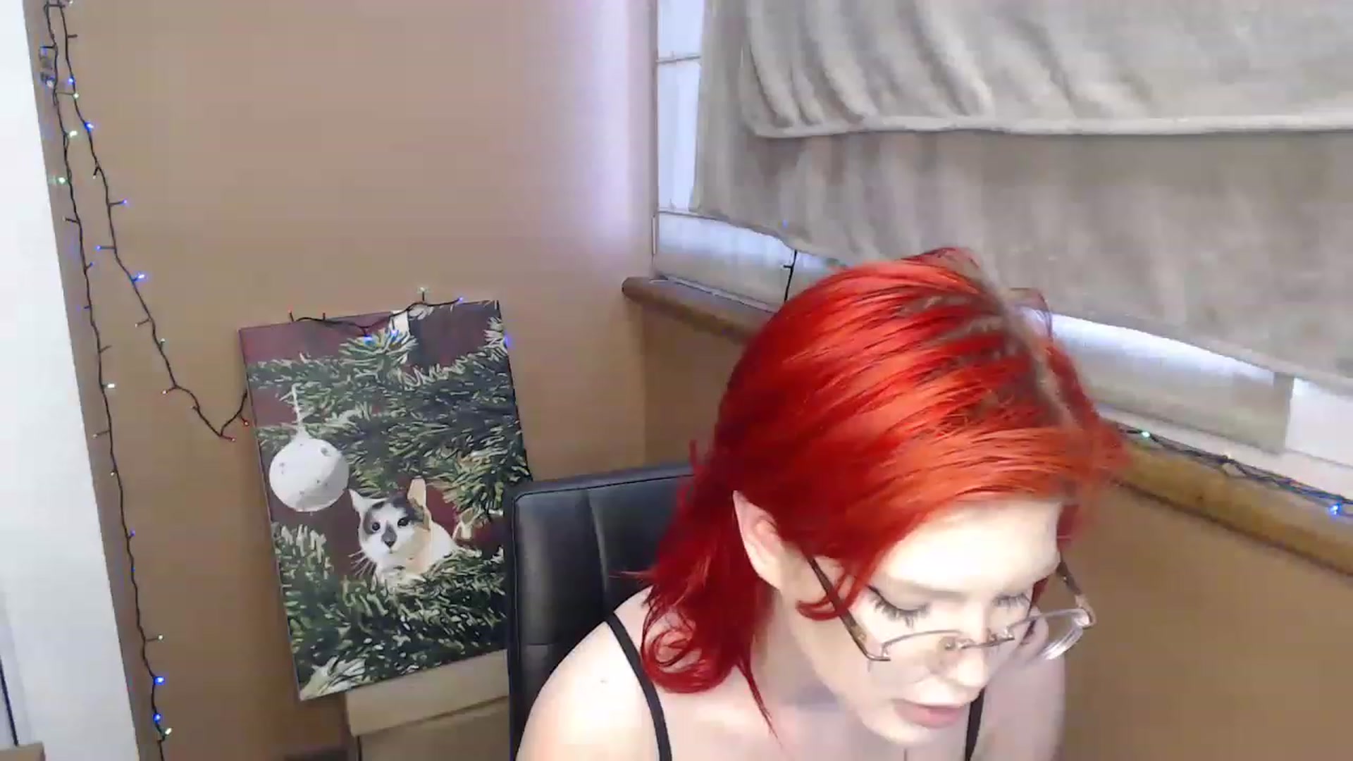 Gallery image thumbnail from KateKoss's myfreecams stream on, 12/20/2022, 13:23 image 17 of 20