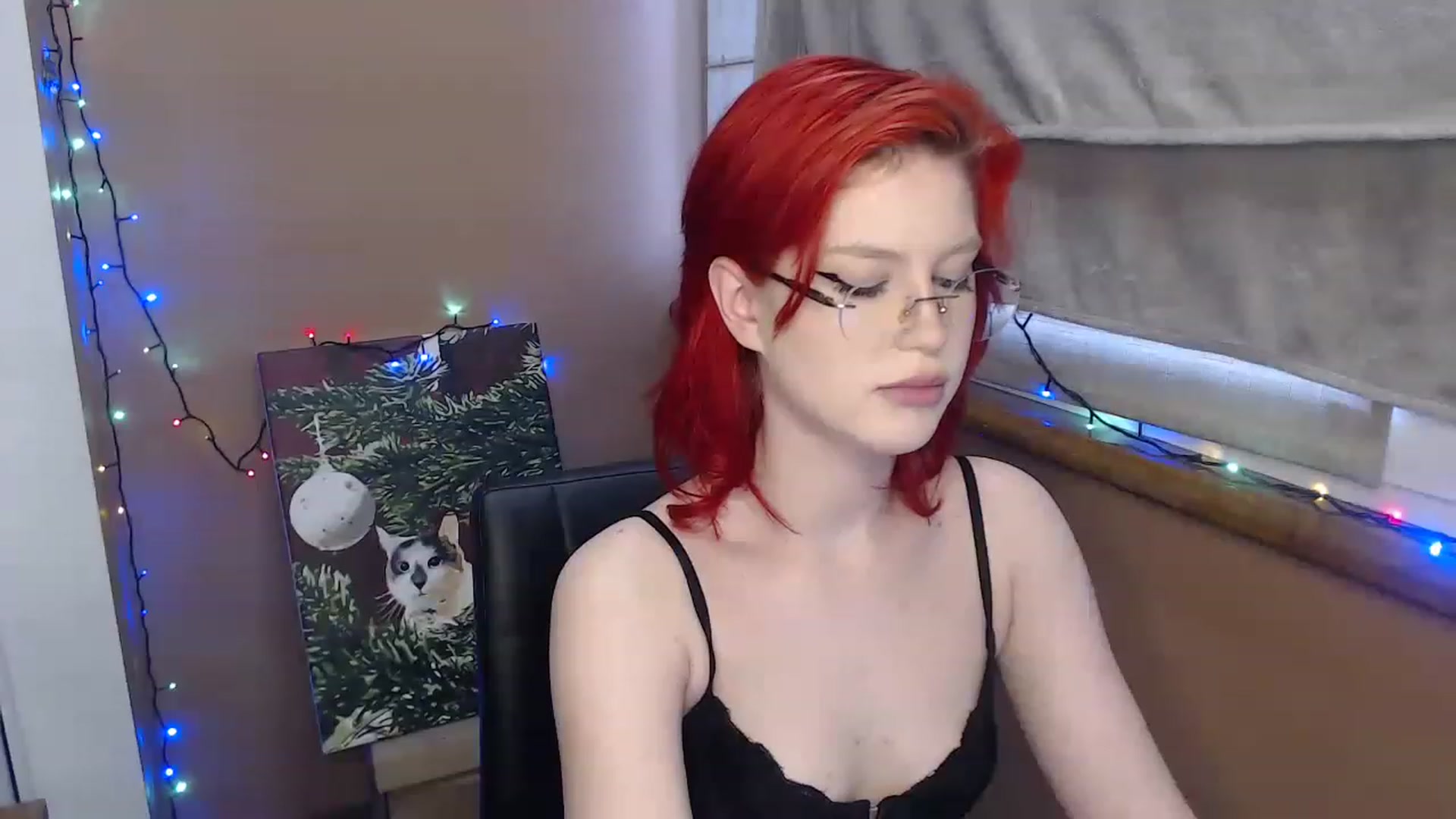 Gallery image thumbnail from KateKoss's myfreecams stream on, 12/20/2022, 13:23 image 9 of 20