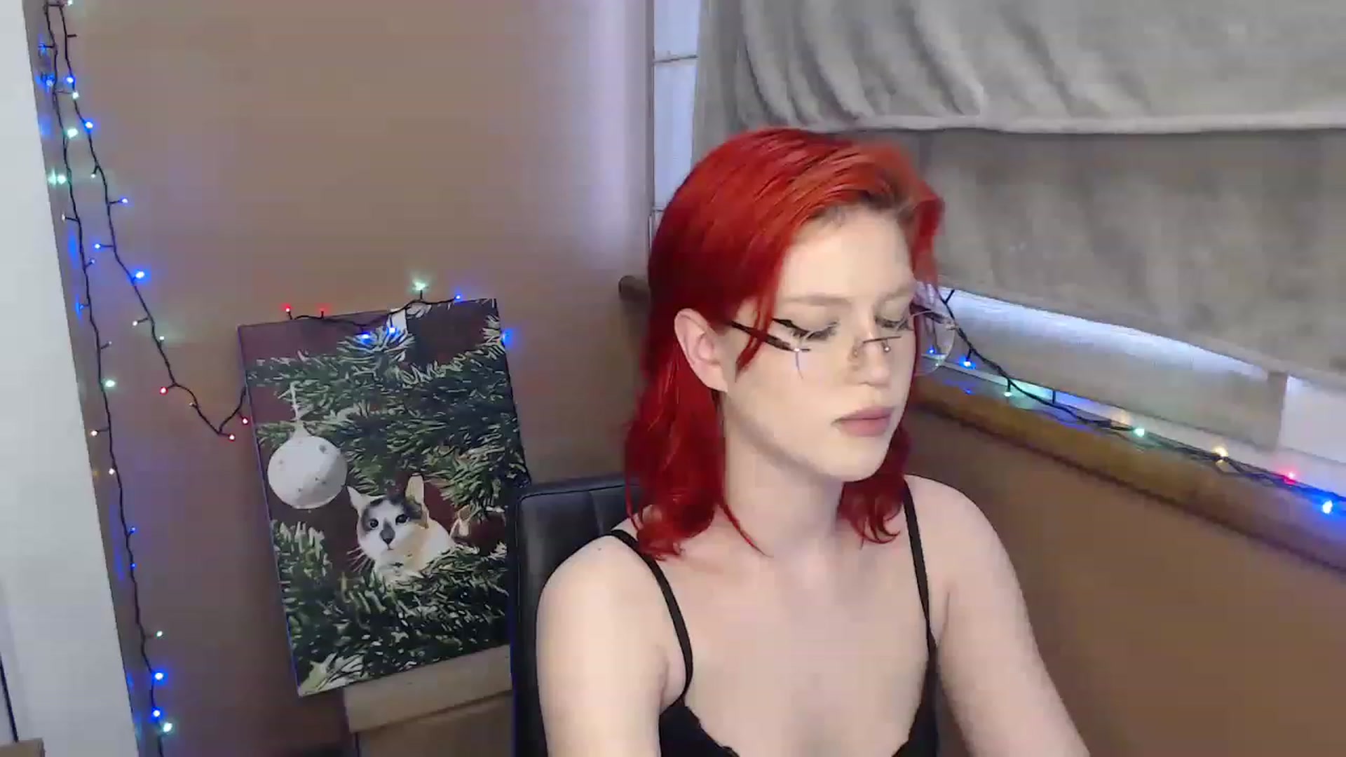 Gallery image thumbnail from KateKoss's myfreecams stream on, 12/20/2022, 13:23 image 11 of 20
