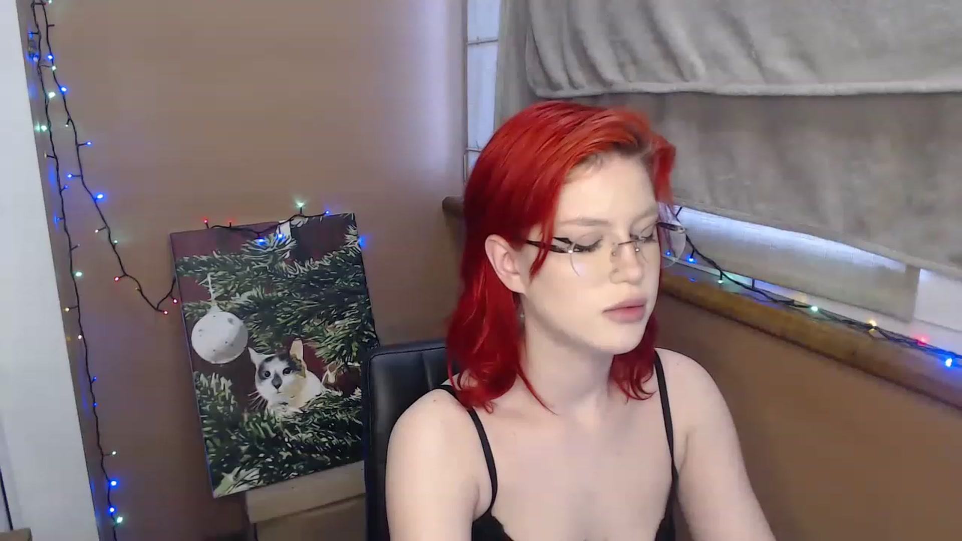 Gallery image thumbnail from KateKoss's myfreecams stream on, 12/20/2022, 13:23 image 12 of 20