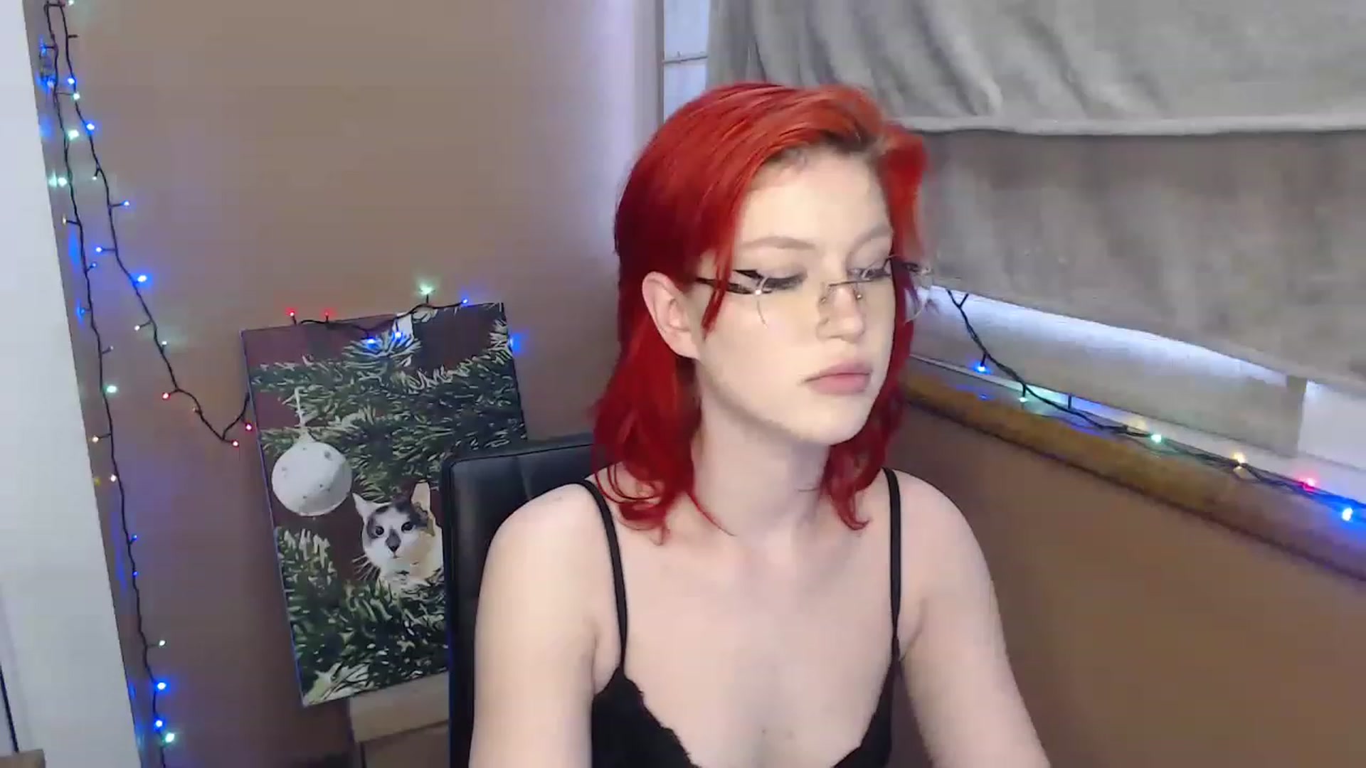 Gallery image thumbnail from KateKoss's myfreecams stream on, 12/20/2022, 13:23 image 6 of 20
