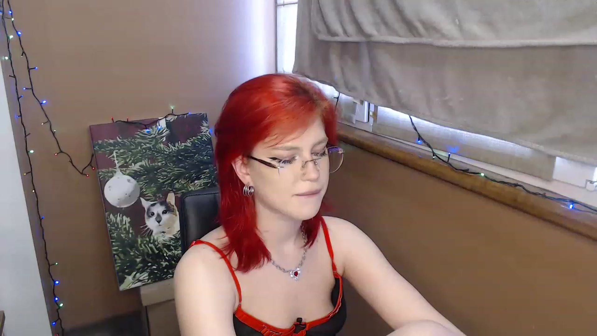 Gallery image thumbnail from KateKoss's myfreecams stream on, 12/21/2022, 11:15 image 19 of 20
