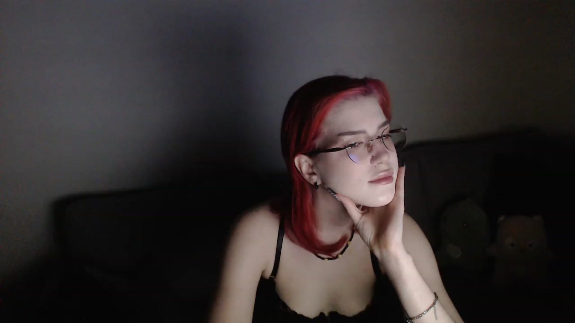 Gallery image thumbnail from KateKoss's myfreecams stream on, 02/01/2023, 08:35 image 13 of 20