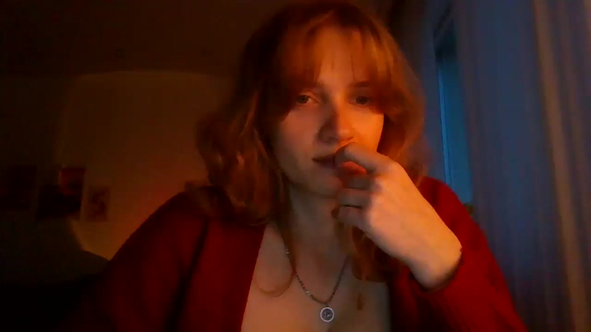 Gallery image thumbnail from KateLin's myfreecams stream on, 04/10/2026, 17:08 image 9 of 20