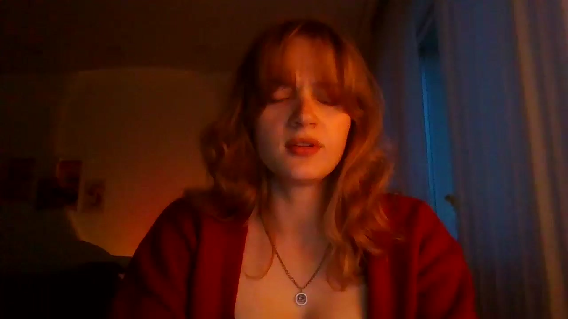 Gallery image thumbnail from KateLin's myfreecams stream on, 04/10/2026, 17:08 image 11 of 20