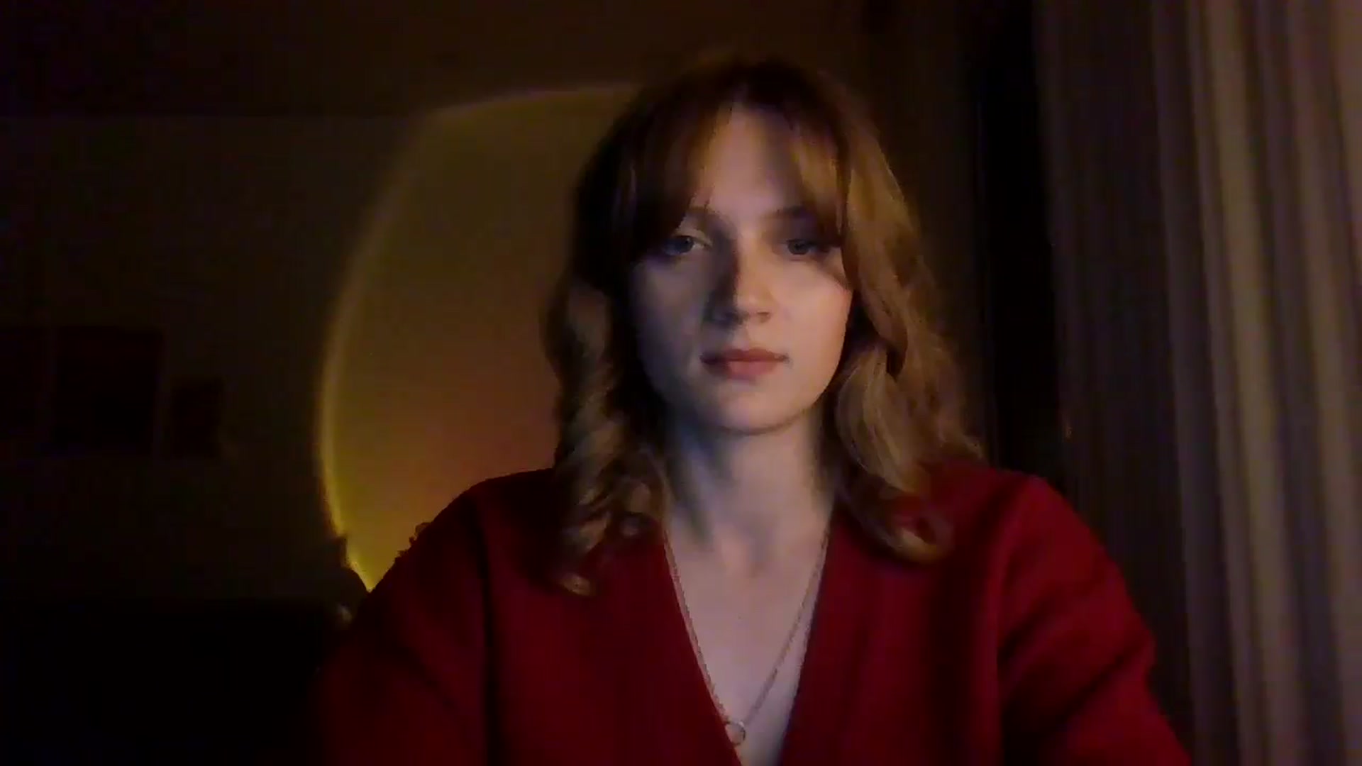 Gallery image thumbnail from KateLin's myfreecams stream on, 04/21/2026, 21:01 image 18 of 20