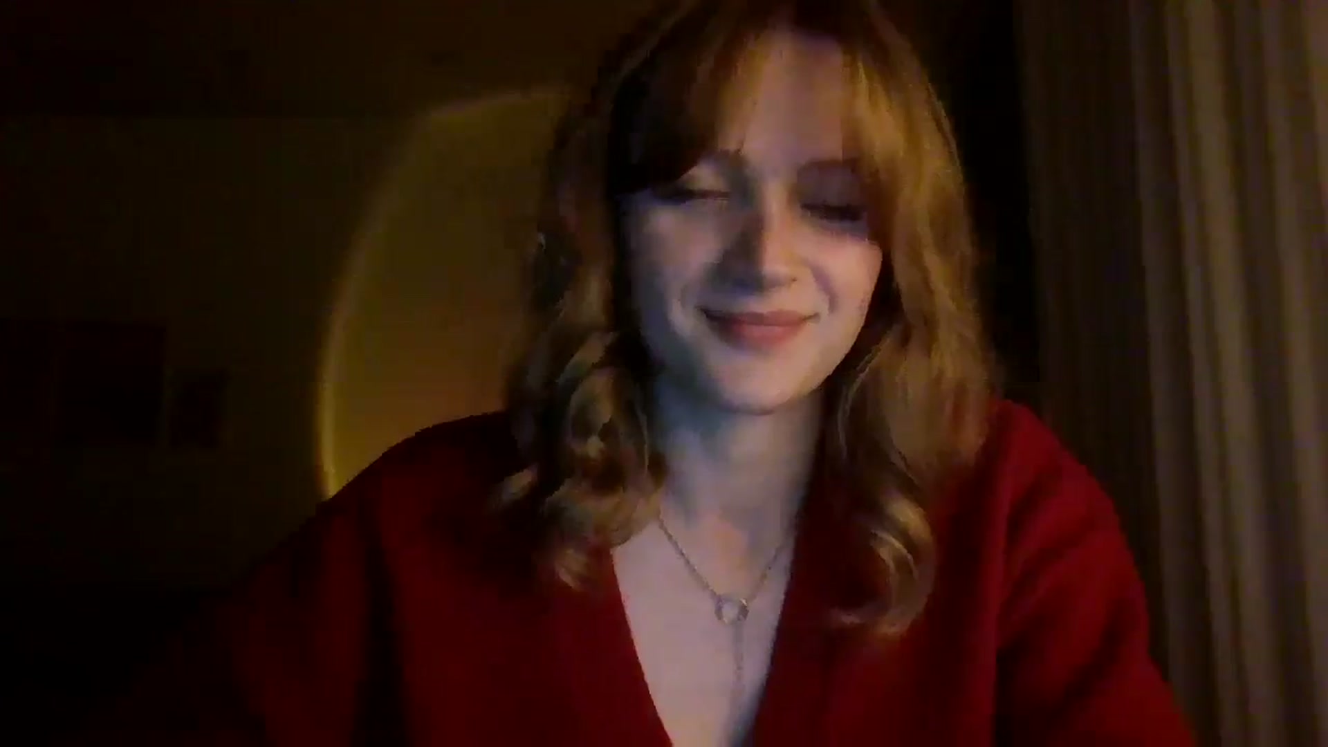 Gallery image thumbnail from KateLin's myfreecams stream on, 04/21/2026, 21:01 image 4 of 20