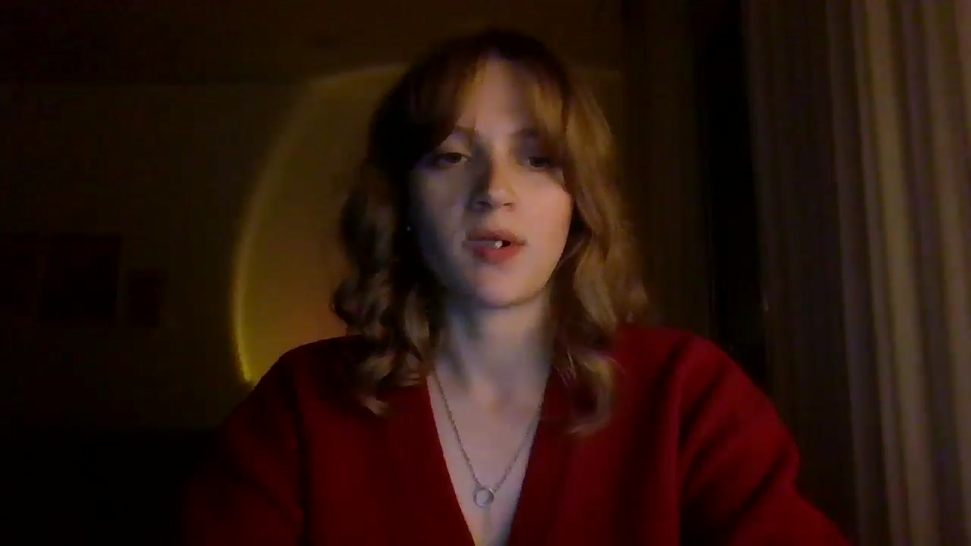 Gallery image thumbnail from KateLin's myfreecams stream on, 04/21/2026, 21:01 image 14 of 20