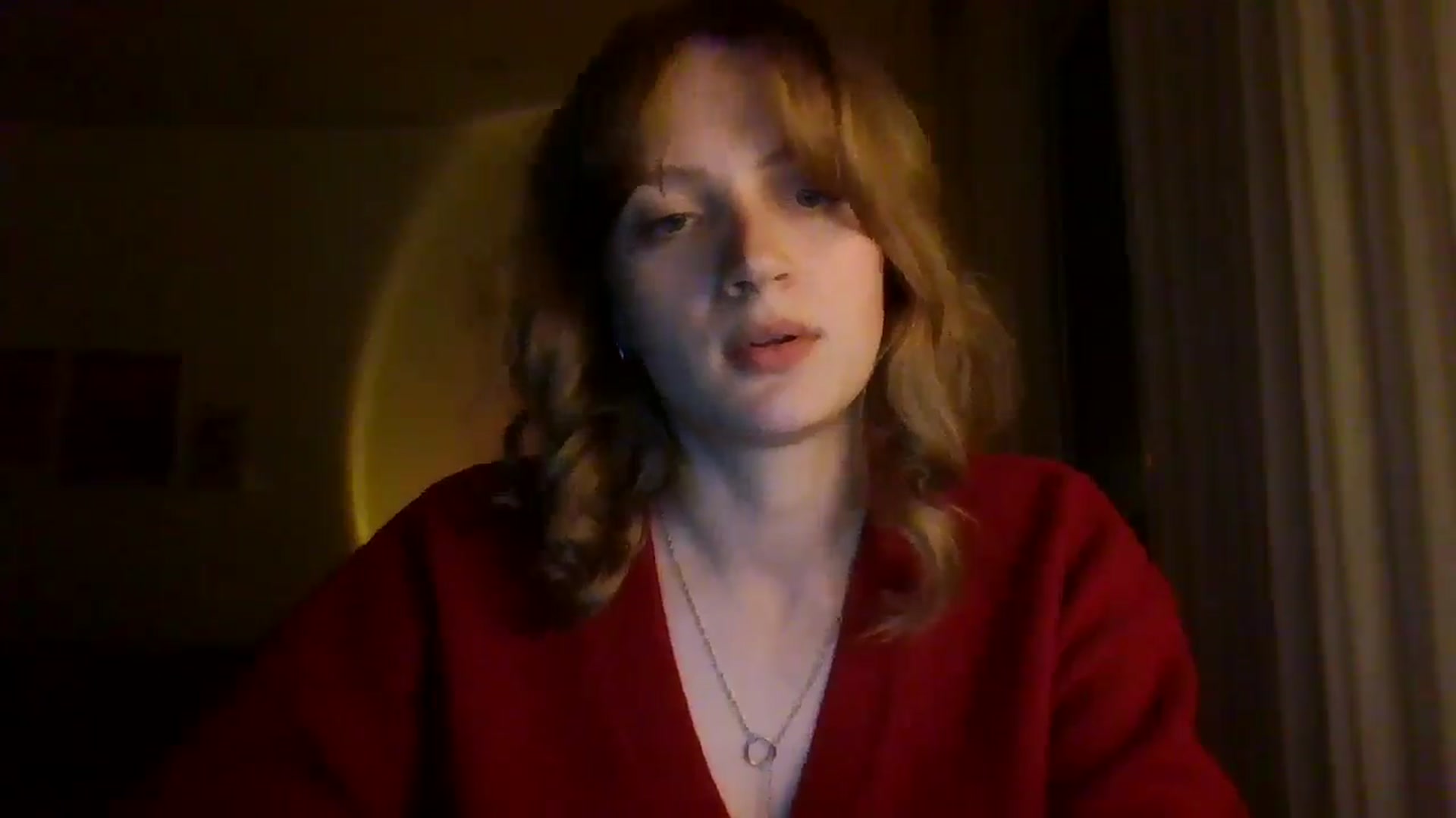 Gallery image thumbnail from KateLin's myfreecams stream on, 04/21/2026, 21:01 image 13 of 20