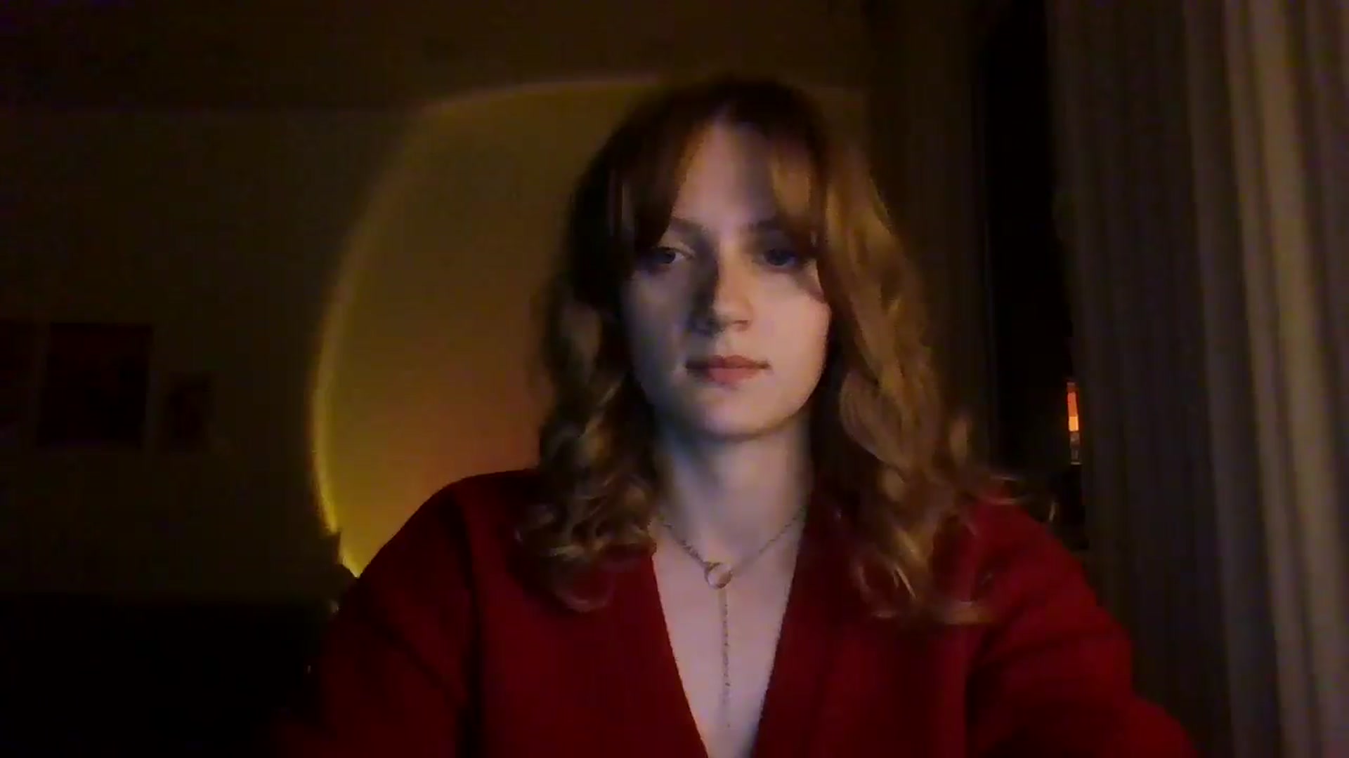 Gallery image thumbnail from KateLin's myfreecams stream on, 04/21/2026, 21:22 image 18 of 20