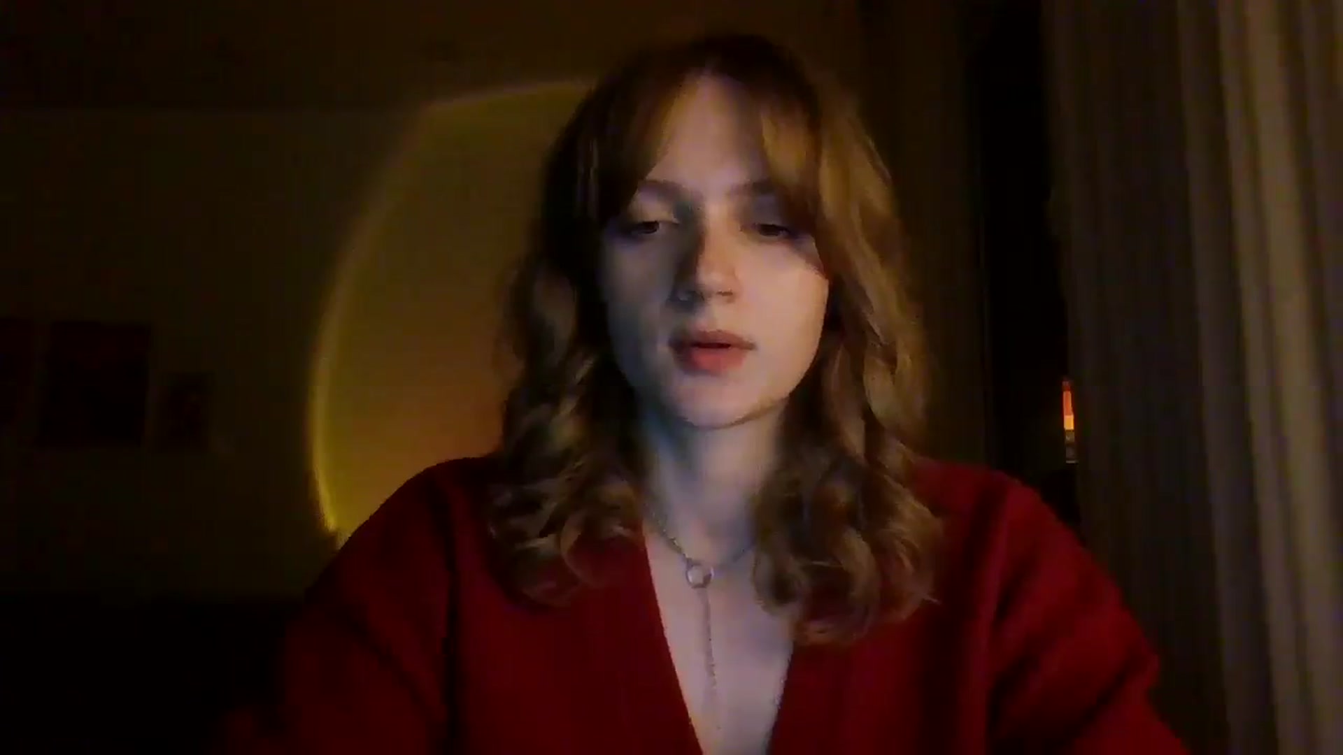 Gallery image thumbnail from KateLin's myfreecams stream on, 04/21/2026, 21:22 image 14 of 20