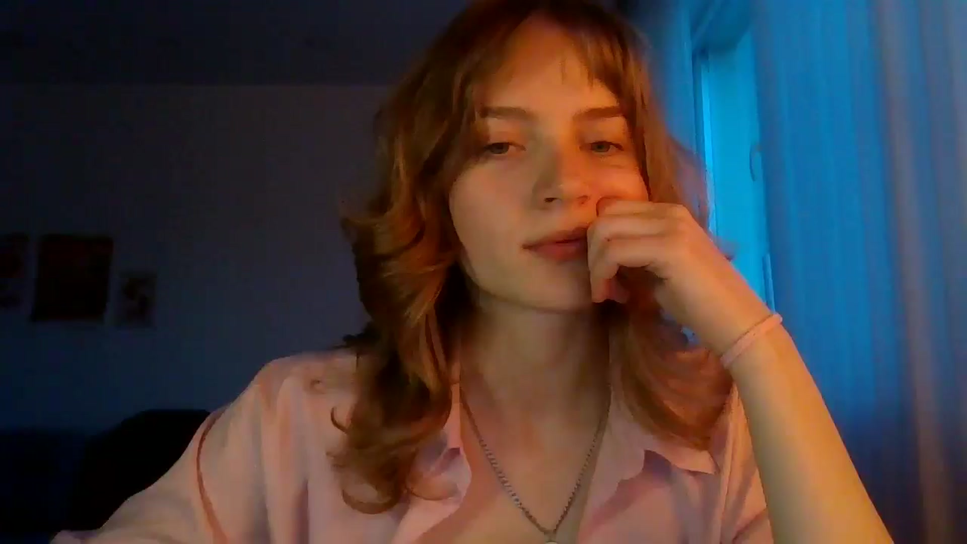 Gallery image thumbnail from KateLin's myfreecams stream on, 04/29/2026, 17:25 image 6 of 20