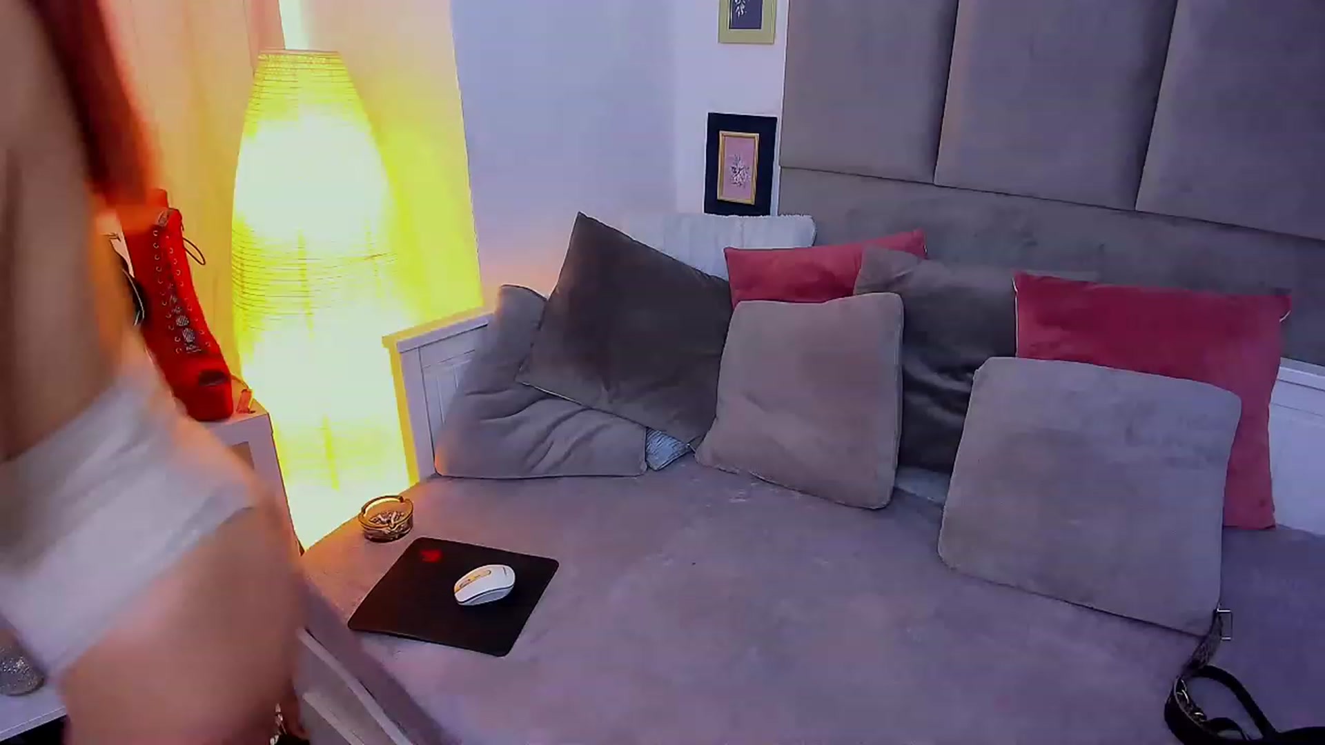 Gallery image thumbnail from KateLuna's myfreecams stream on, 12/23/2022, 13:37 image 10 of 20