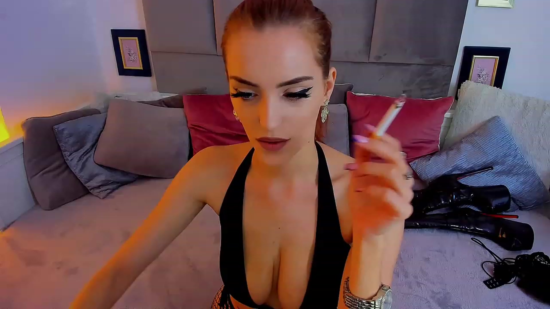 Gallery image thumbnail from KateLuna's myfreecams stream on, 01/09/2023, 11:51 image 5 of 20