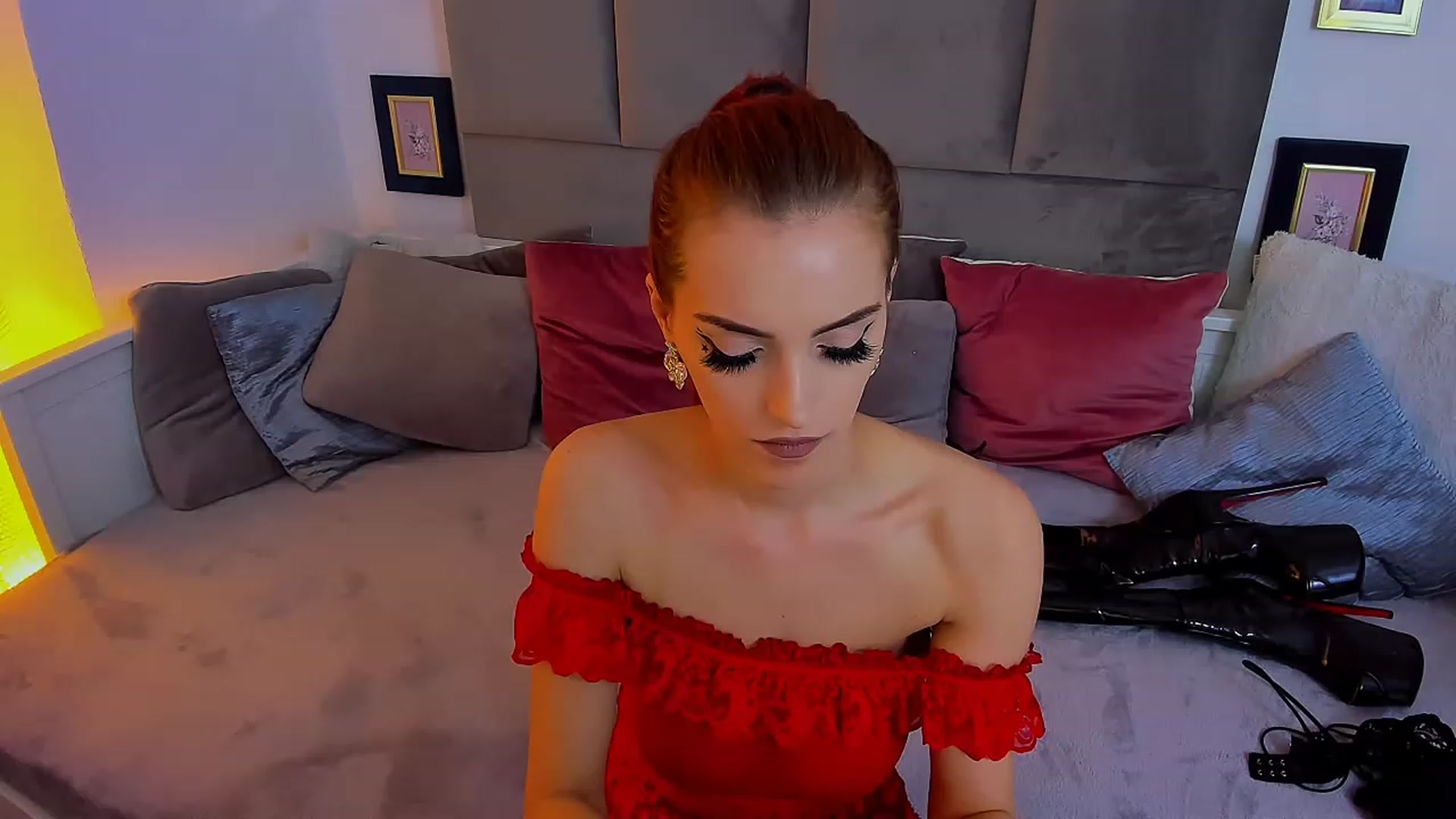 Gallery image thumbnail from KateLuna's myfreecams stream on, 01/09/2023, 11:51 image 17 of 20