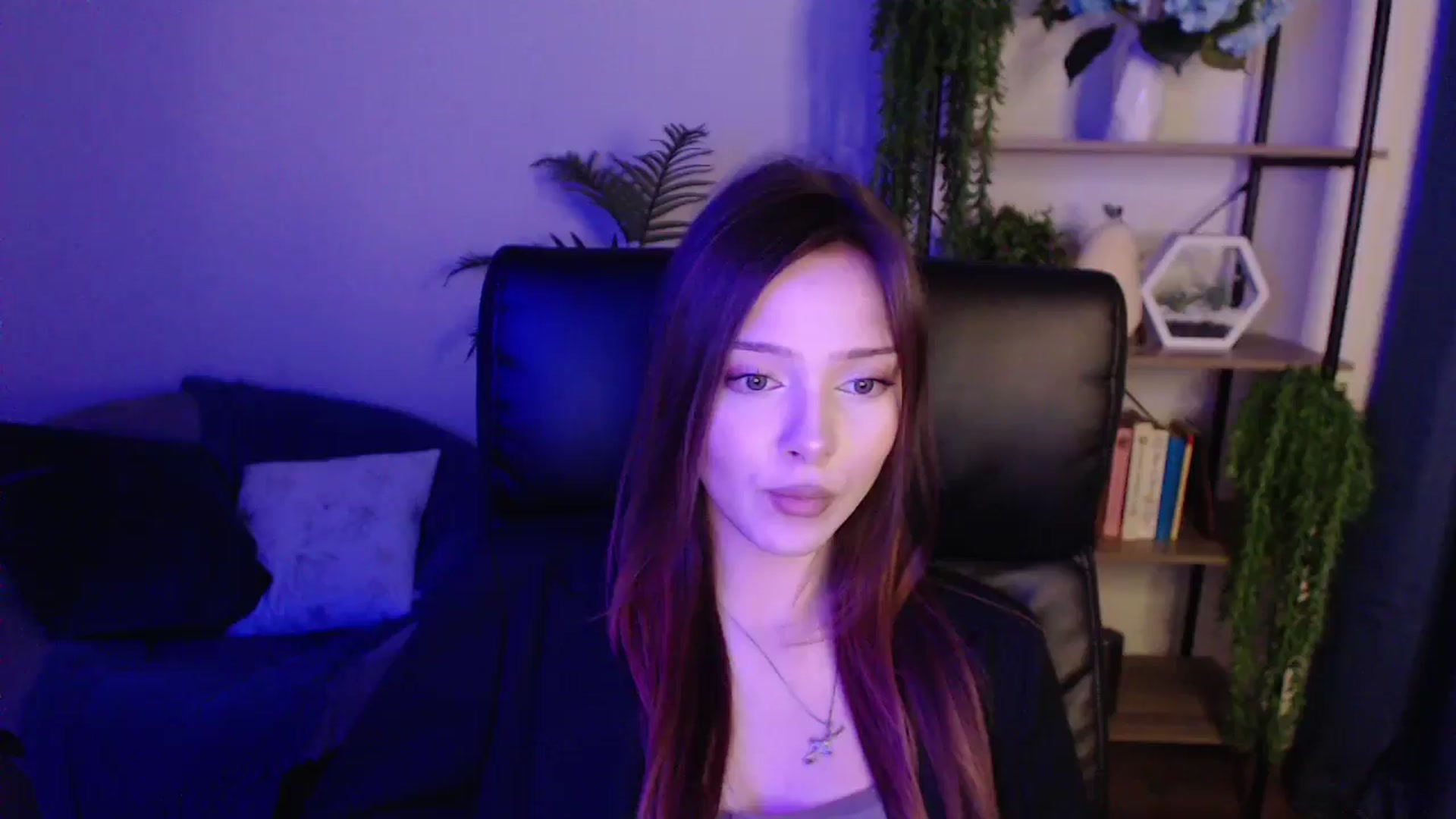 Gallery image thumbnail from KateManelli's myfreecams stream on, 01/17/2025, 14:51 image 5 of 20