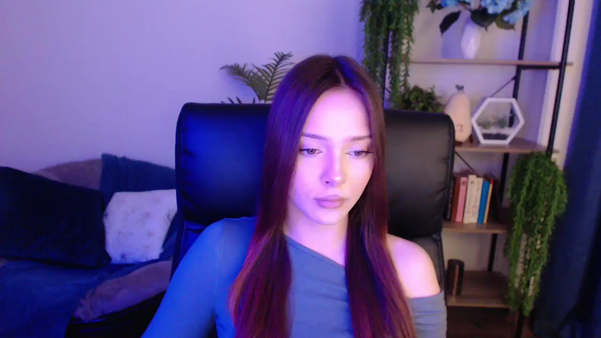 Gallery image thumbnail from KateManelli's myfreecams stream on, 01/18/2025, 10:05 image 6 of 20