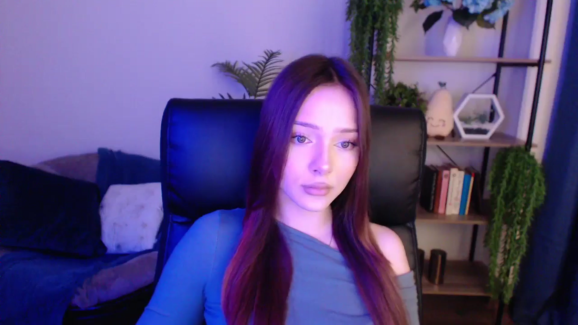 Gallery image thumbnail from KateManelli's myfreecams stream on, 01/18/2025, 10:05 image 7 of 20