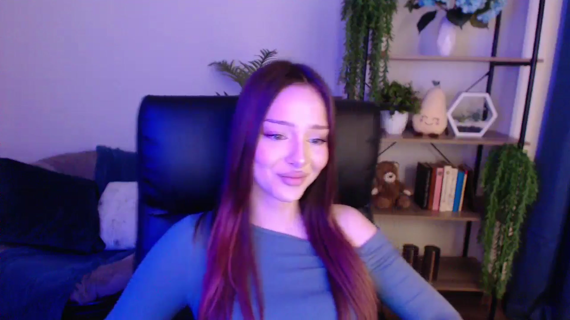 Gallery image thumbnail from KateManelli's myfreecams stream on, 01/18/2025, 10:05 image 18 of 20