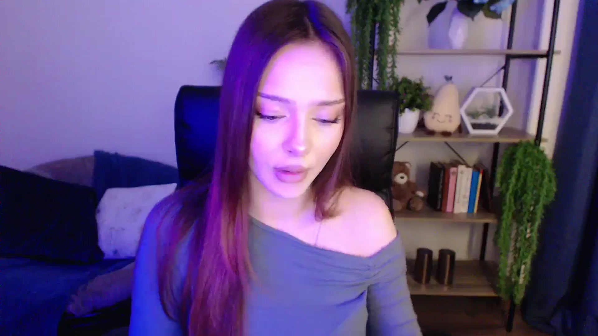 Gallery image thumbnail from KateManelli's myfreecams stream on, 01/18/2025, 13:18 image 4 of 20