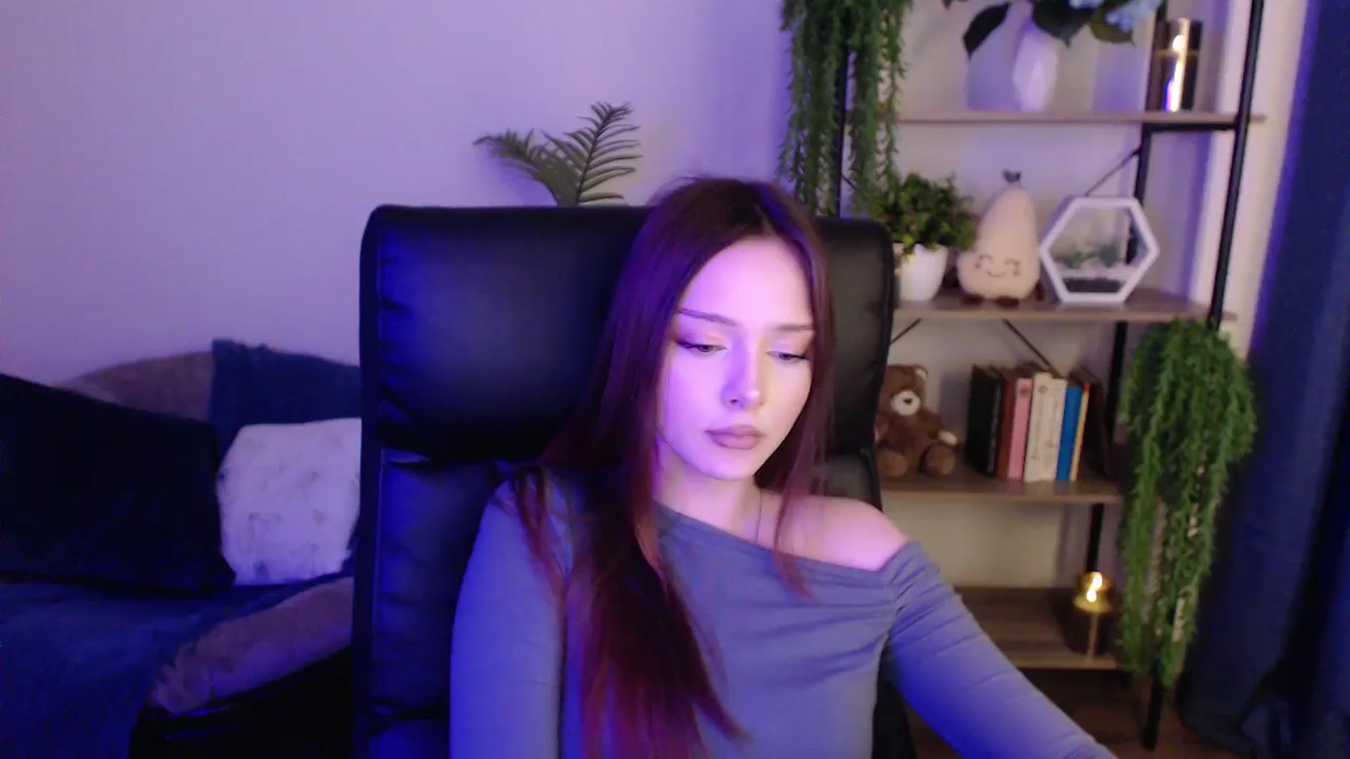 Gallery image thumbnail from KateManelli's myfreecams stream on, 01/18/2025, 13:18 image 20 of 20