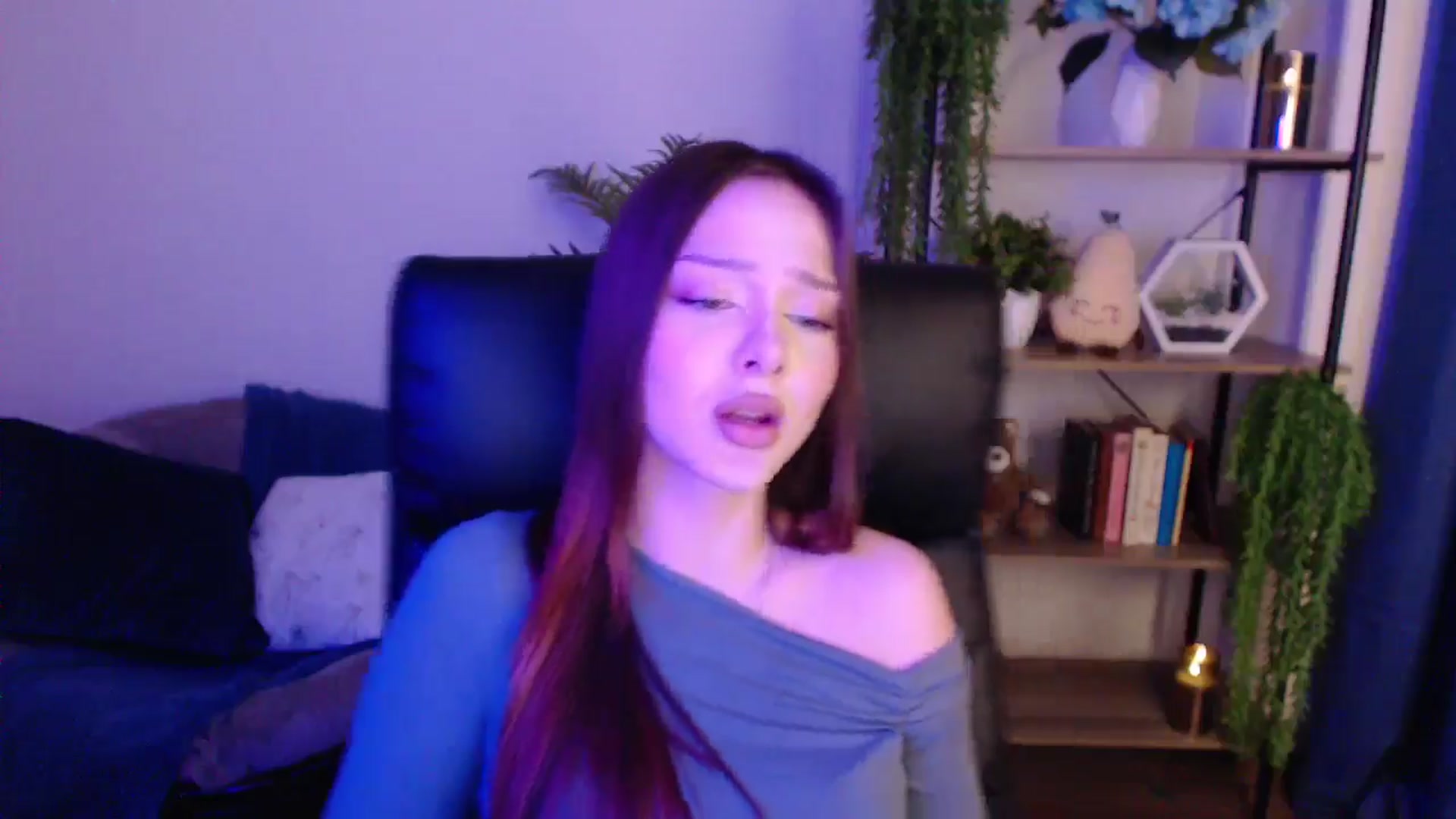 Gallery image thumbnail from KateManelli's myfreecams stream on, 01/18/2025, 14:28 image 11 of 20