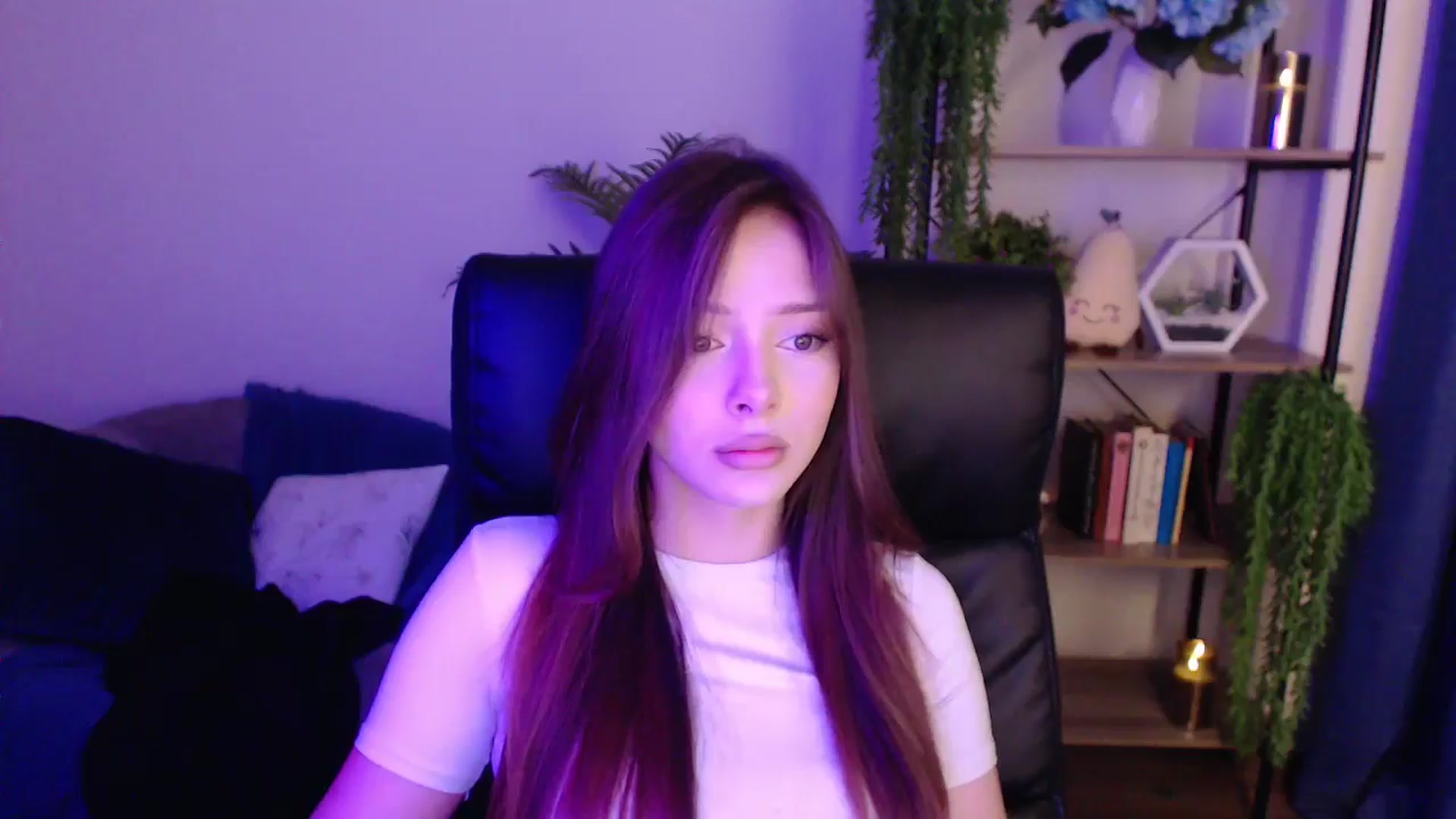 Gallery image thumbnail from KateManelli's myfreecams stream on, 01/19/2025, 09:45 image 6 of 20