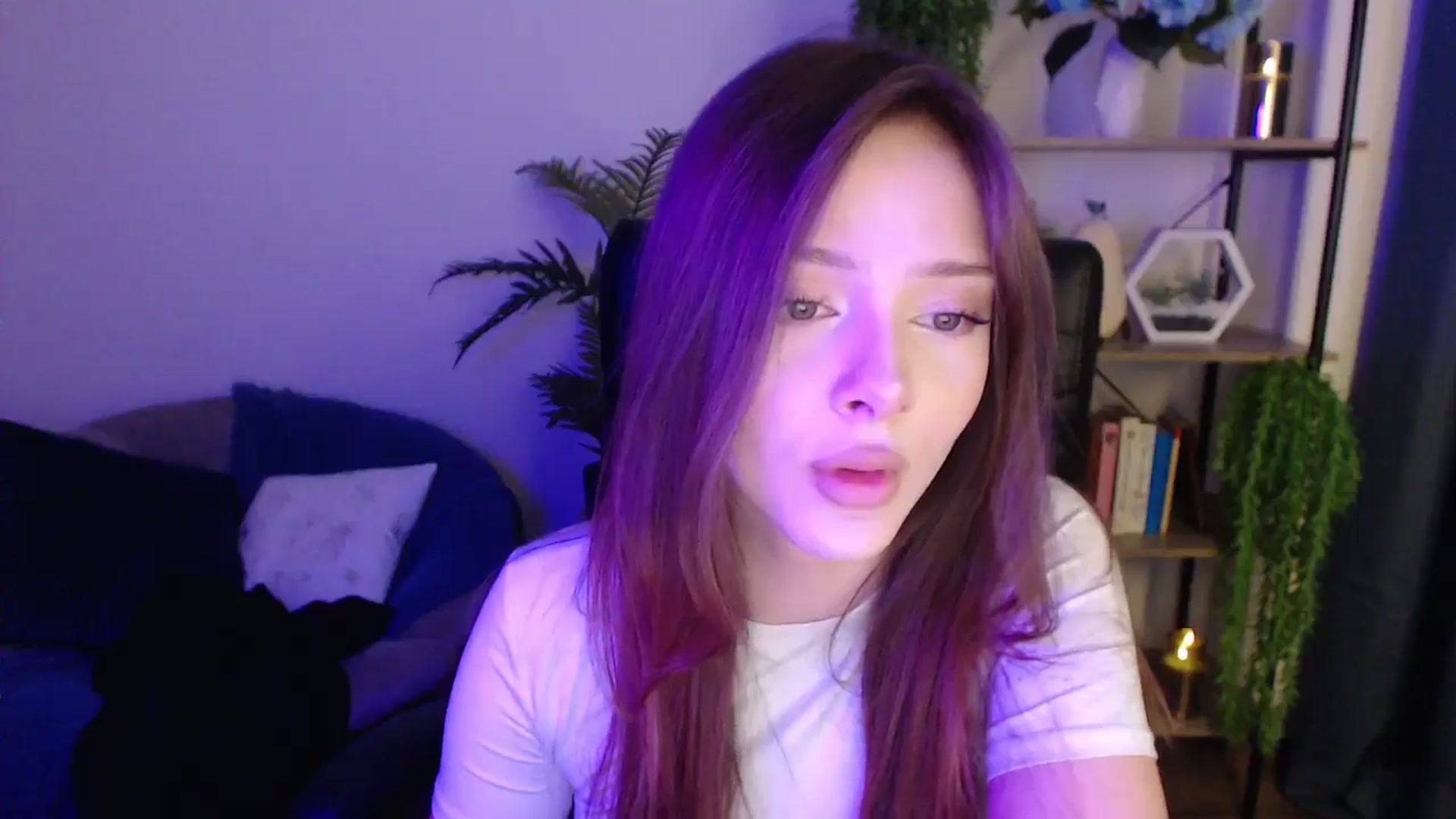 Gallery image thumbnail from KateManelli's myfreecams stream on, 01/19/2025, 09:45 image 15 of 20