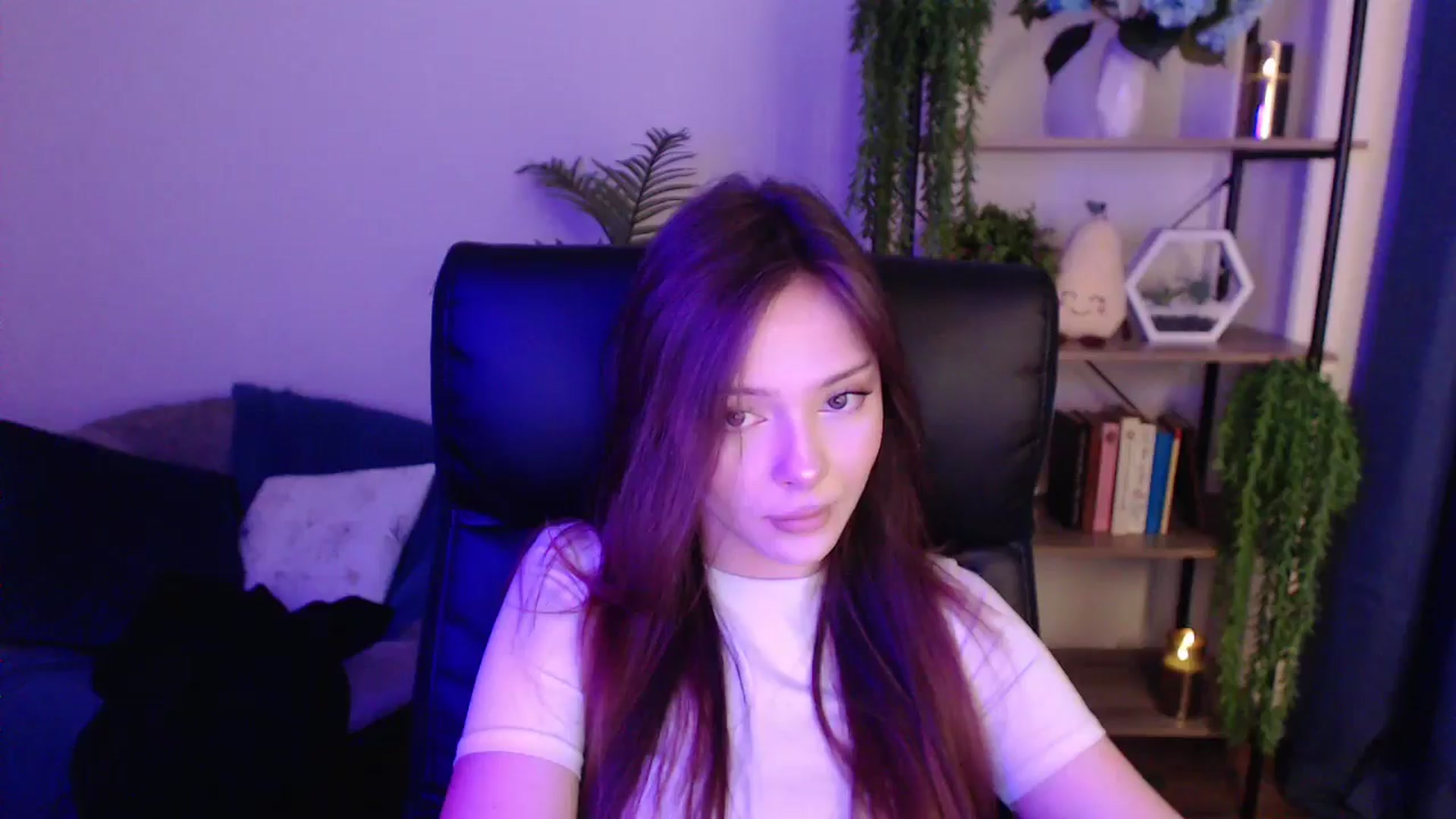 Gallery image thumbnail from KateManelli's myfreecams stream on, 01/19/2025, 09:45 image 17 of 20