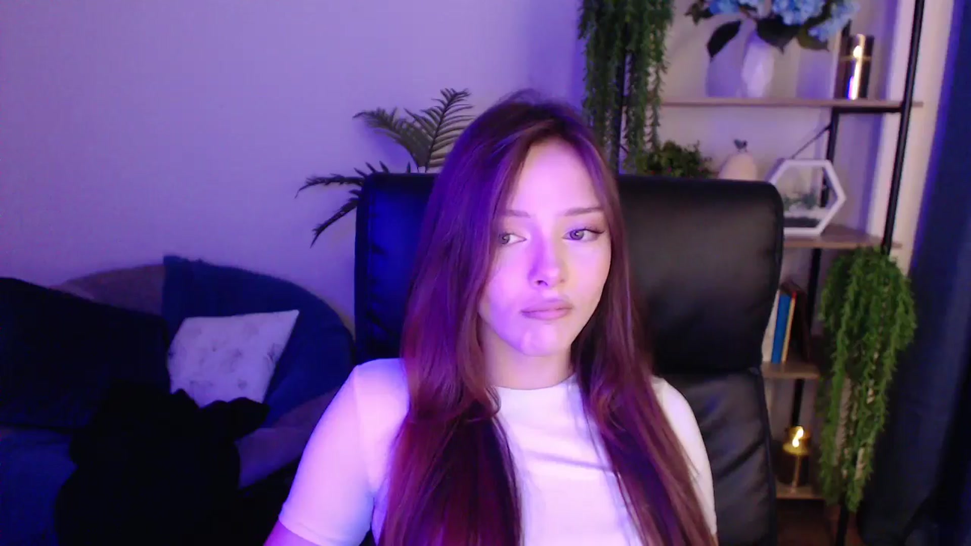 Gallery image thumbnail from KateManelli's myfreecams stream on, 01/19/2025, 09:45 image 8 of 20
