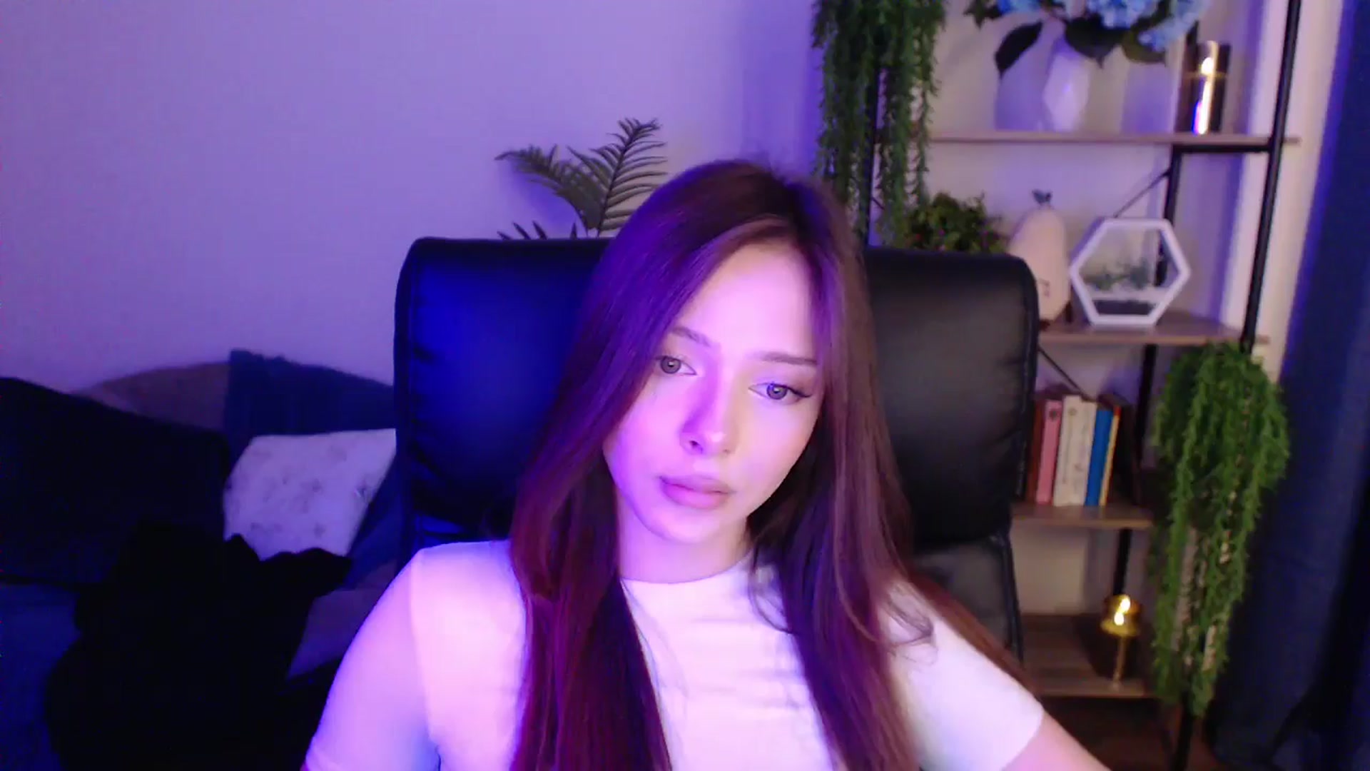 Gallery image thumbnail from KateManelli's myfreecams stream on, 01/19/2025, 11:43 image 19 of 20