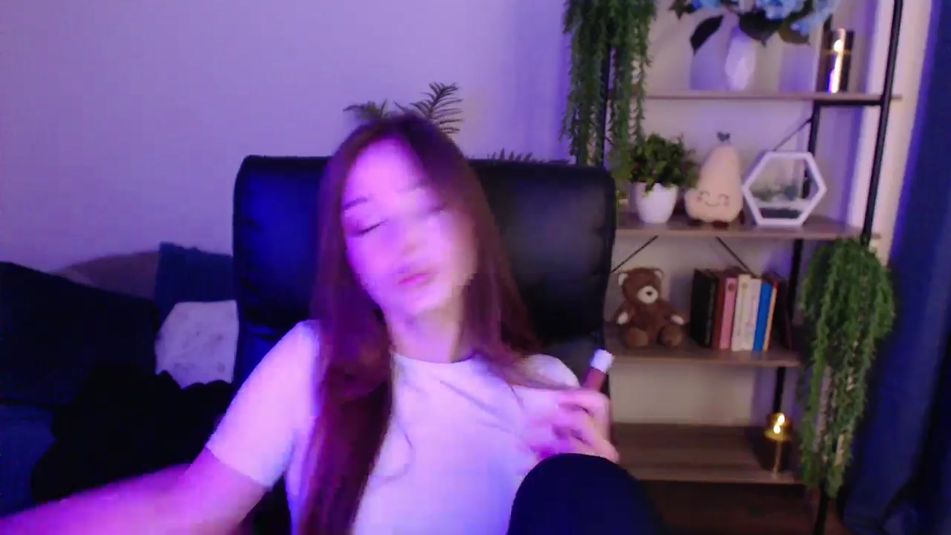 Gallery image thumbnail from KateManelli's myfreecams stream on, 01/19/2025, 12:16 image 20 of 20