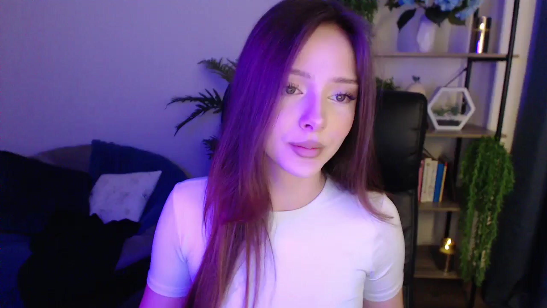Gallery image thumbnail from KateManelli's myfreecams stream on, 01/19/2025, 12:16 image 18 of 20