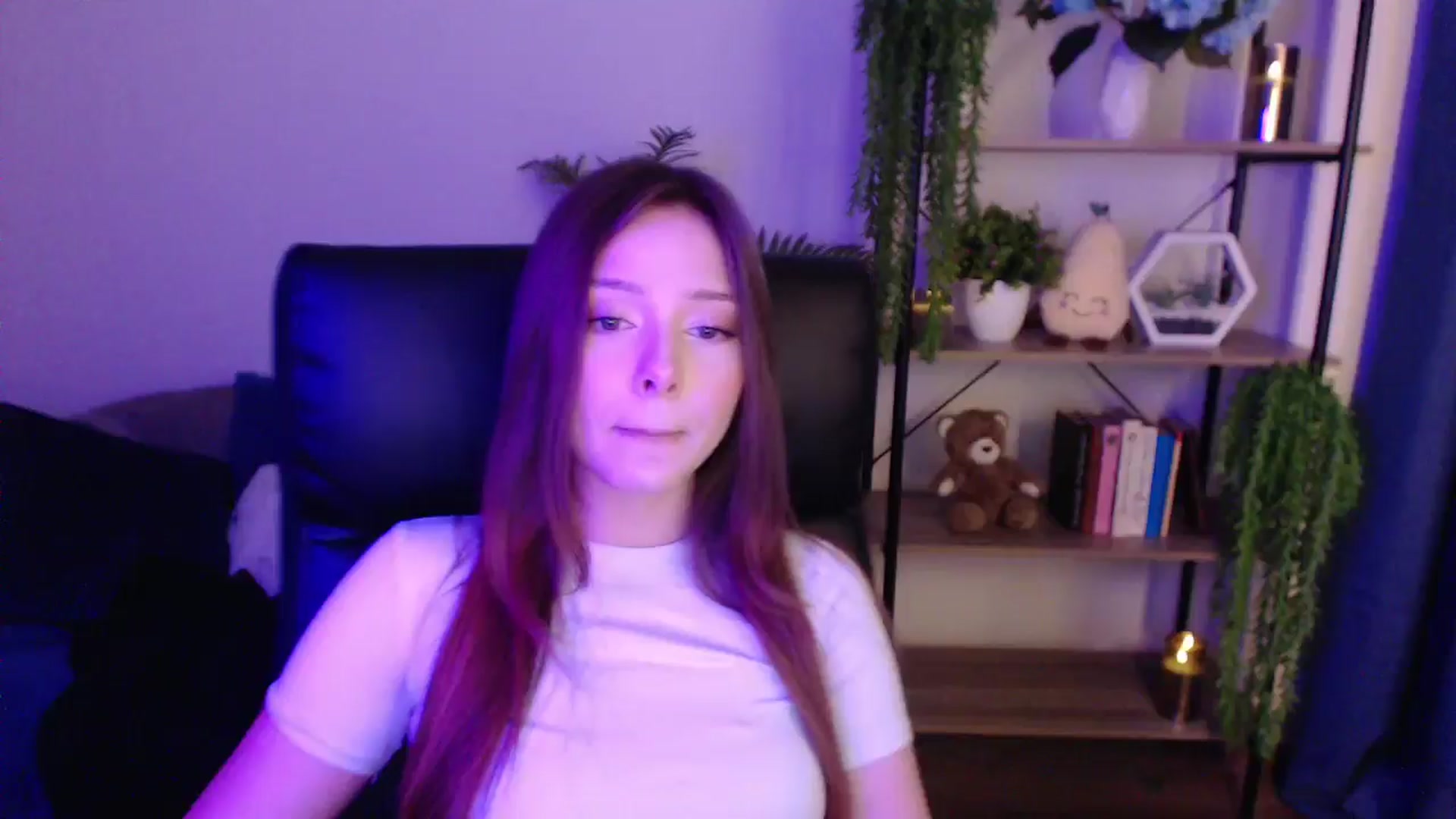 Gallery image thumbnail from KateManelli's myfreecams stream on, 01/19/2025, 13:49 image 20 of 20