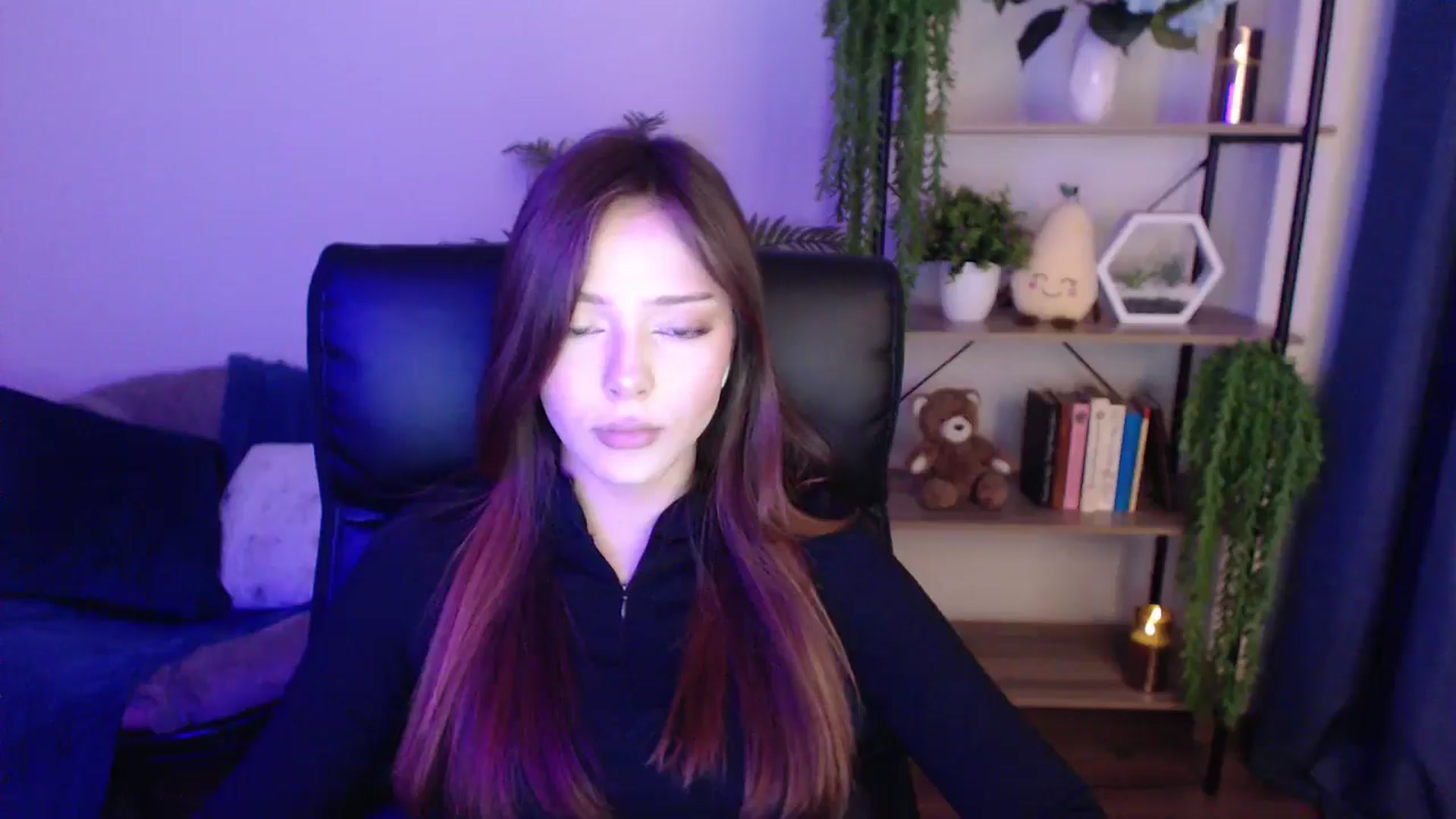 Gallery image thumbnail from KateManelli's myfreecams stream on, 01/20/2025, 09:44 image 7 of 20