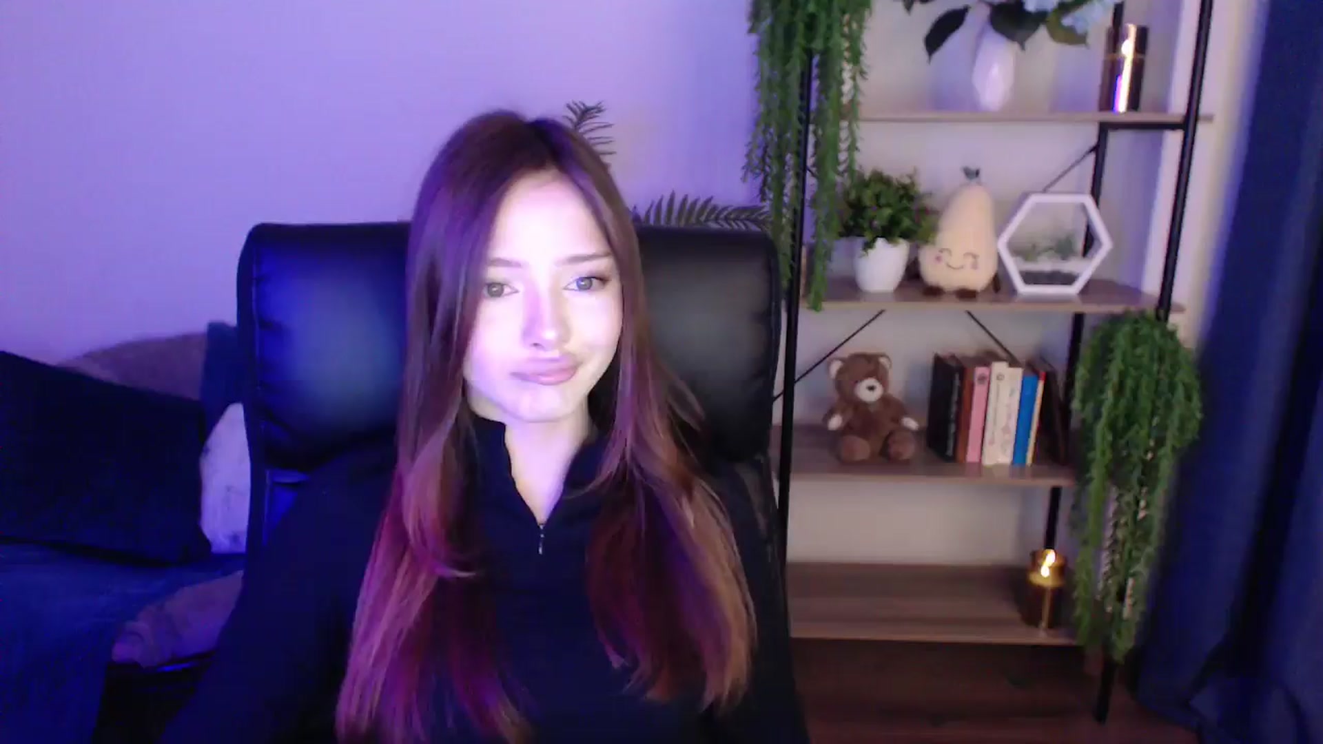 Gallery image thumbnail from KateManelli's myfreecams stream on, 01/20/2025, 09:44 image 1 of 20