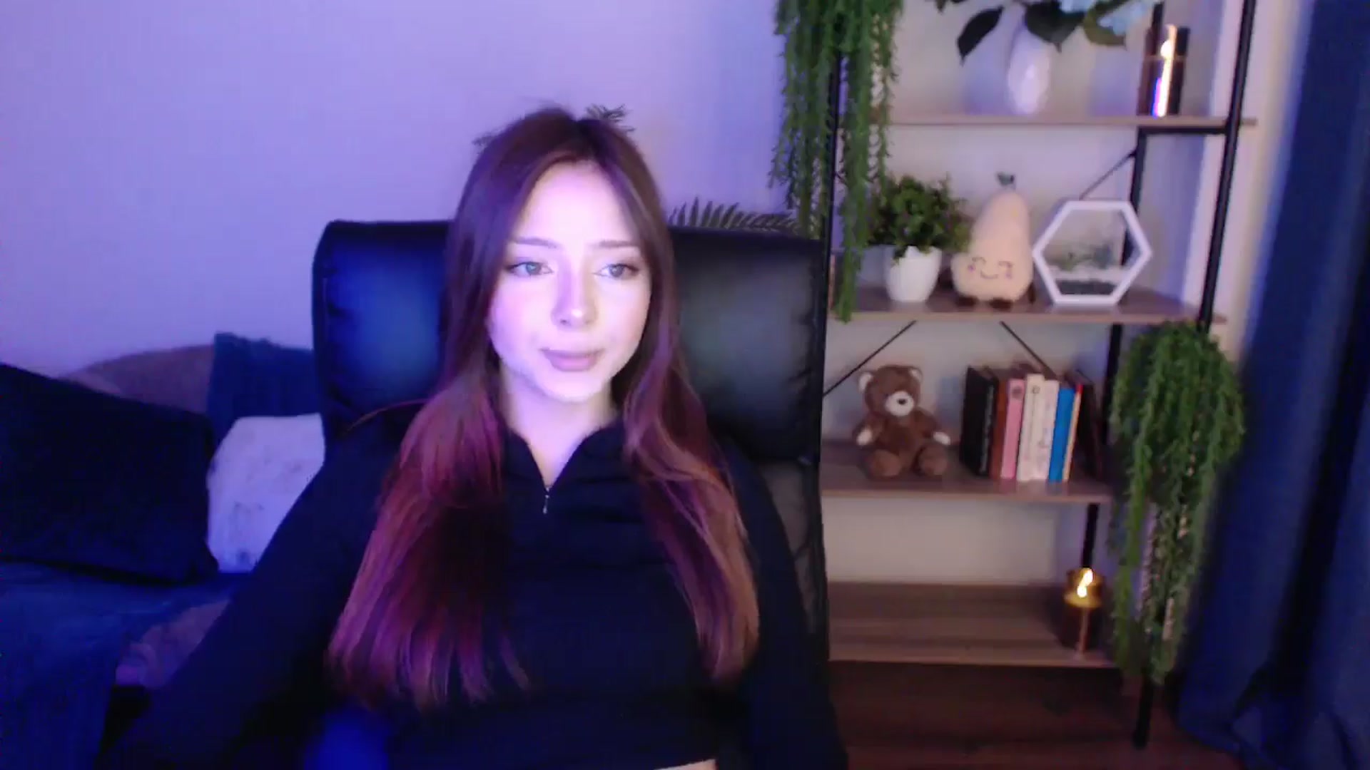 Gallery image thumbnail from KateManelli's myfreecams stream on, 01/20/2025, 09:44 image 19 of 20