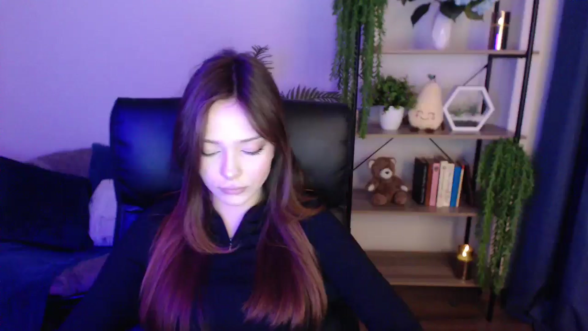 Gallery image thumbnail from KateManelli's myfreecams stream on, 01/20/2025, 09:44 image 17 of 20