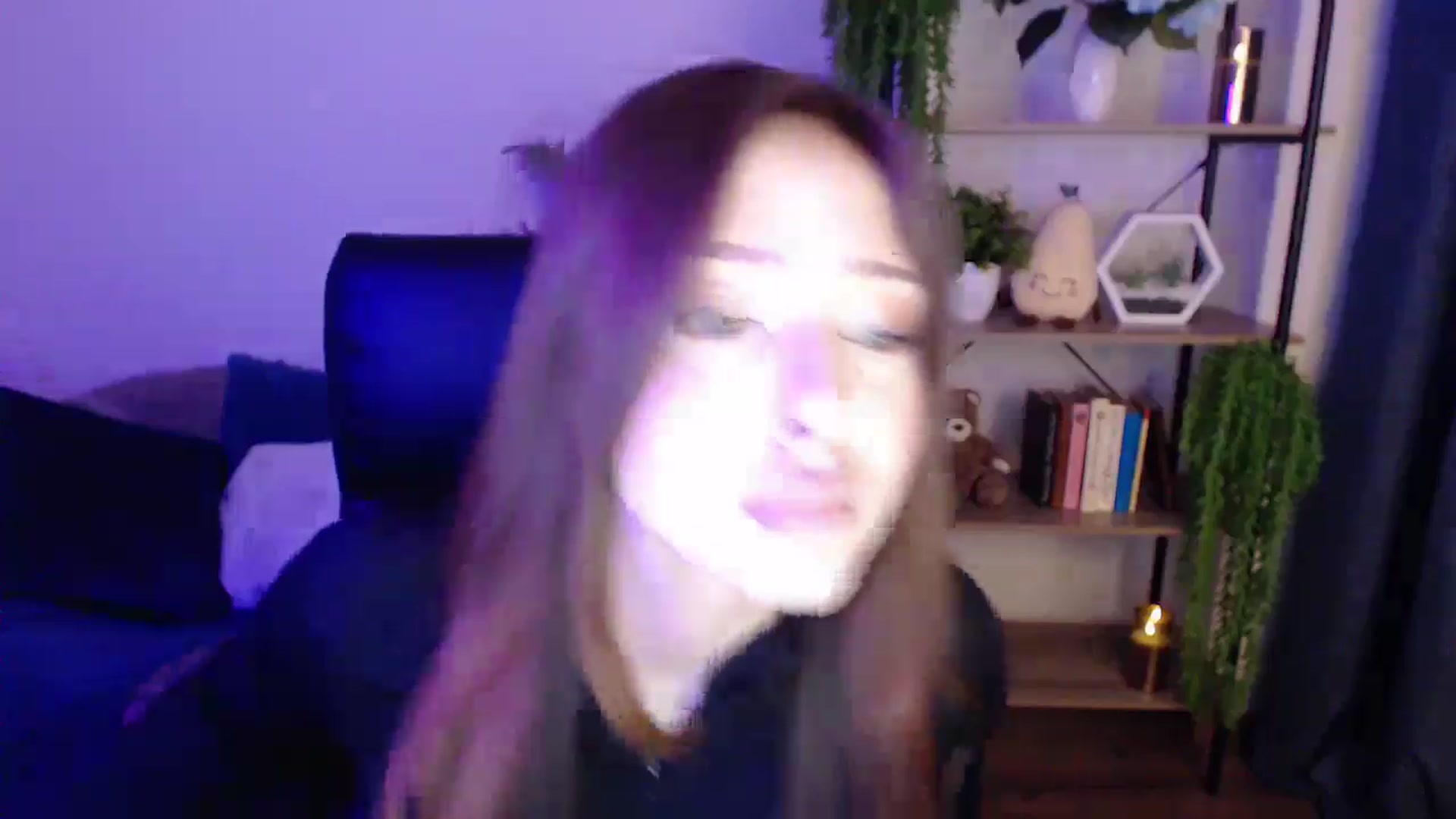 Gallery image thumbnail from KateManelli's myfreecams stream on, 01/20/2025, 09:44 image 12 of 20