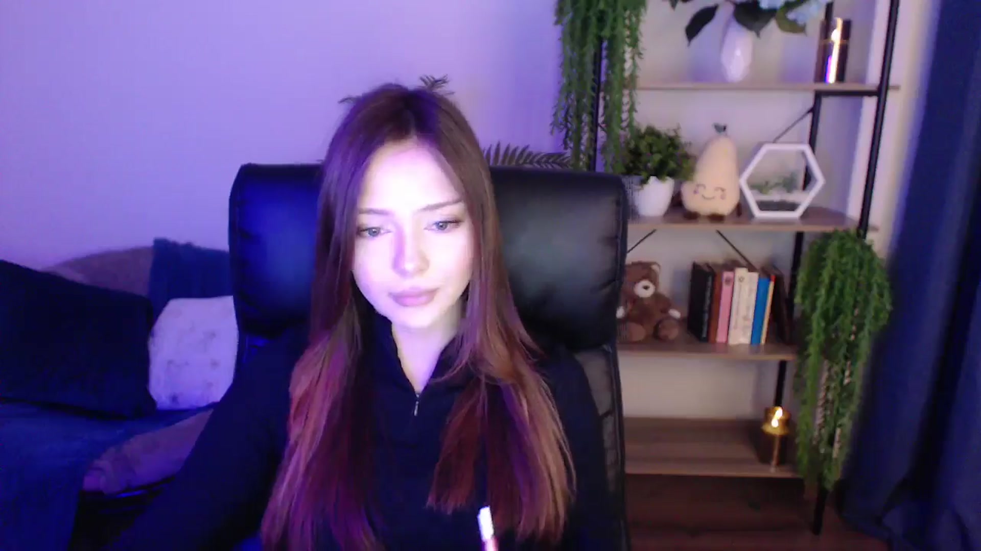 Gallery image thumbnail from KateManelli's myfreecams stream on, 01/20/2025, 09:44 image 4 of 20